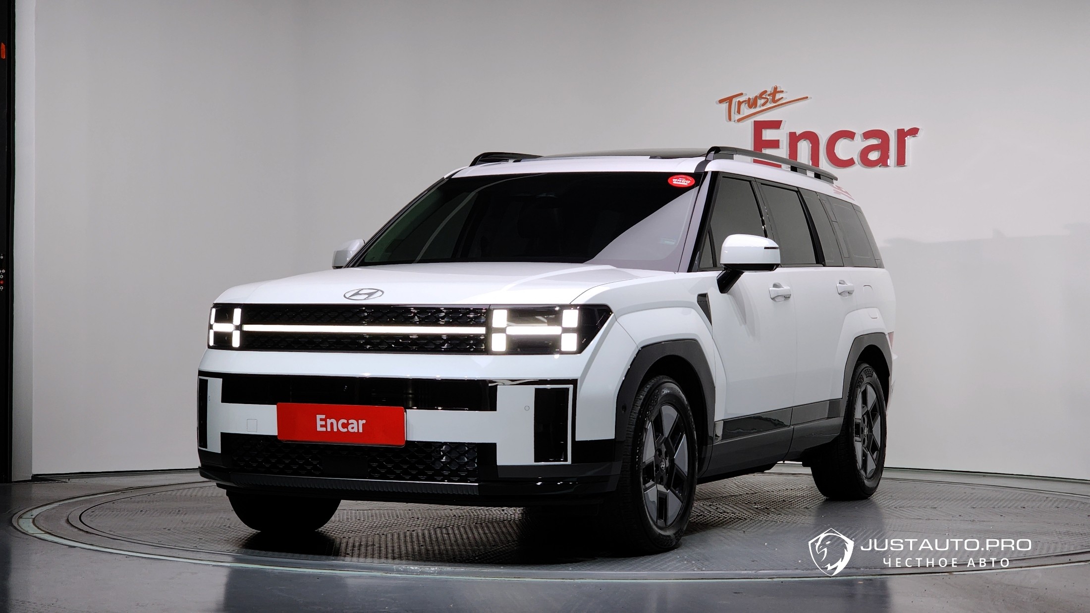 Автомобиль Hyundai Santafe