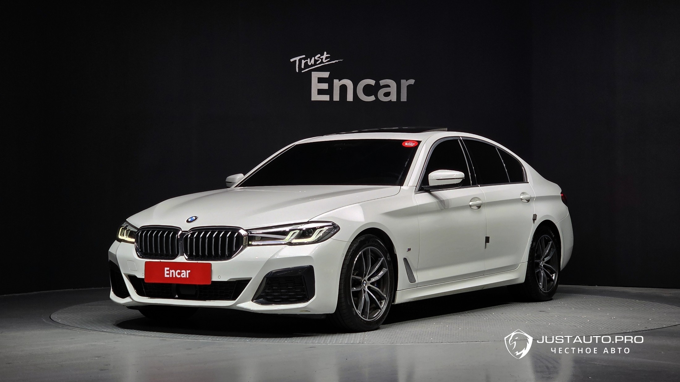 Автомобиль BMW 5-Series