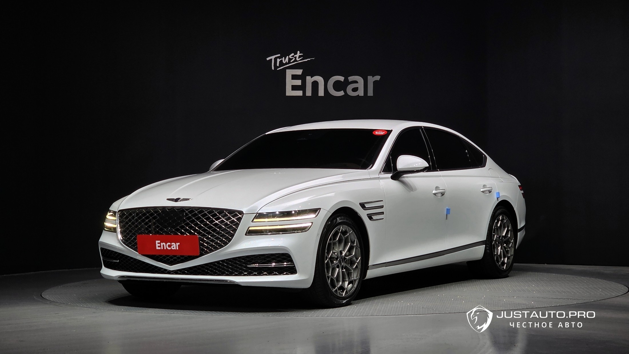 Автомобиль Genesis G80