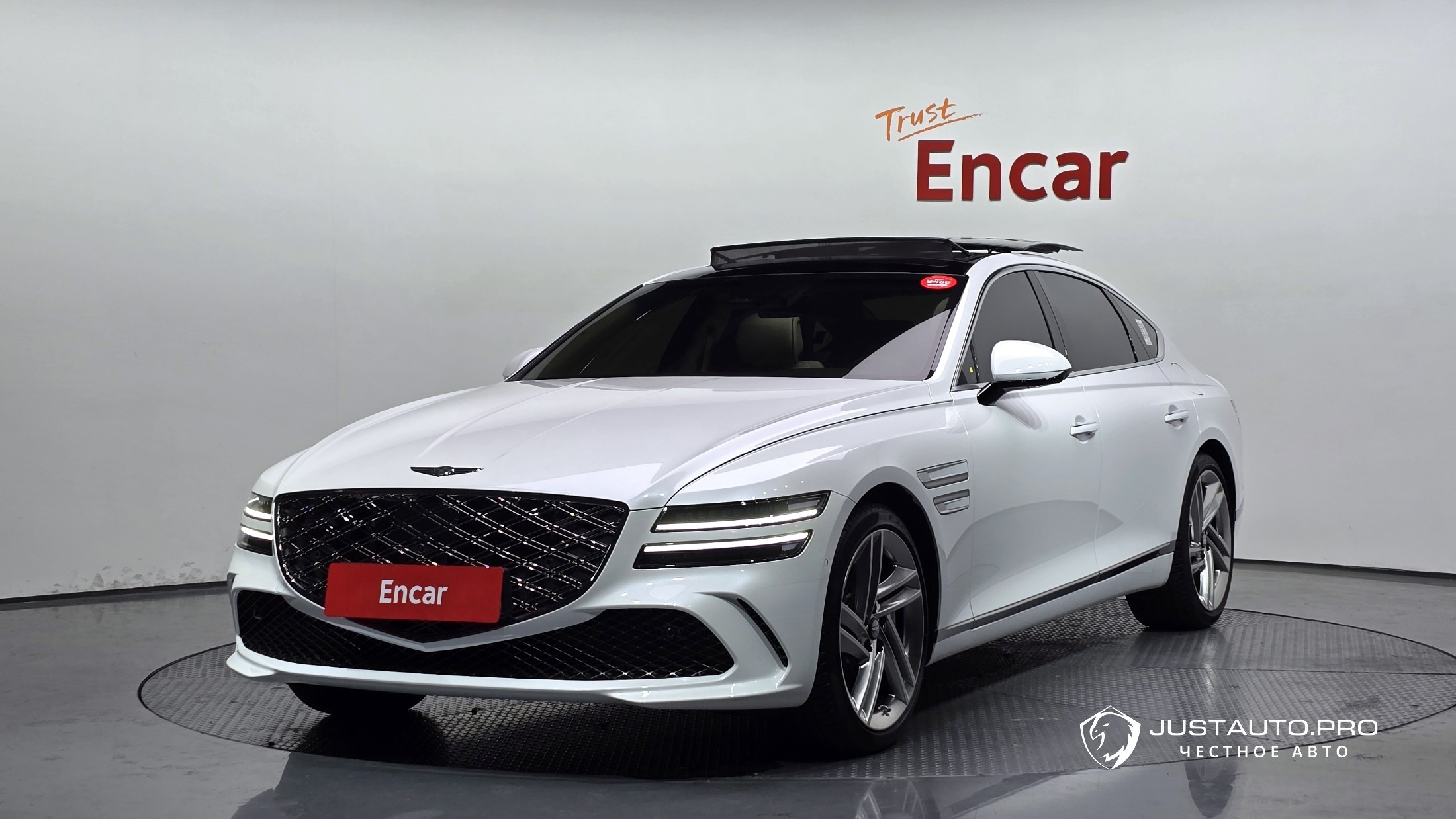 Автомобиль Genesis G80