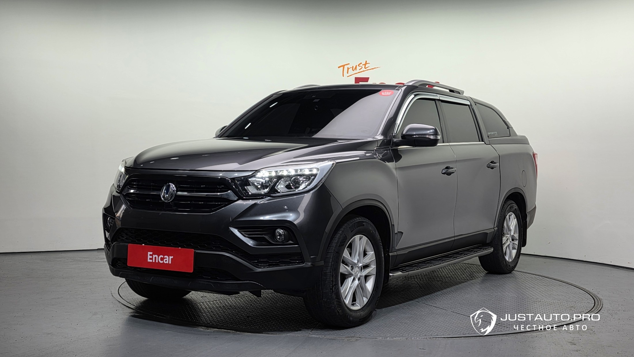 Автомобиль KG_Mobility_Ssangyong Rexton