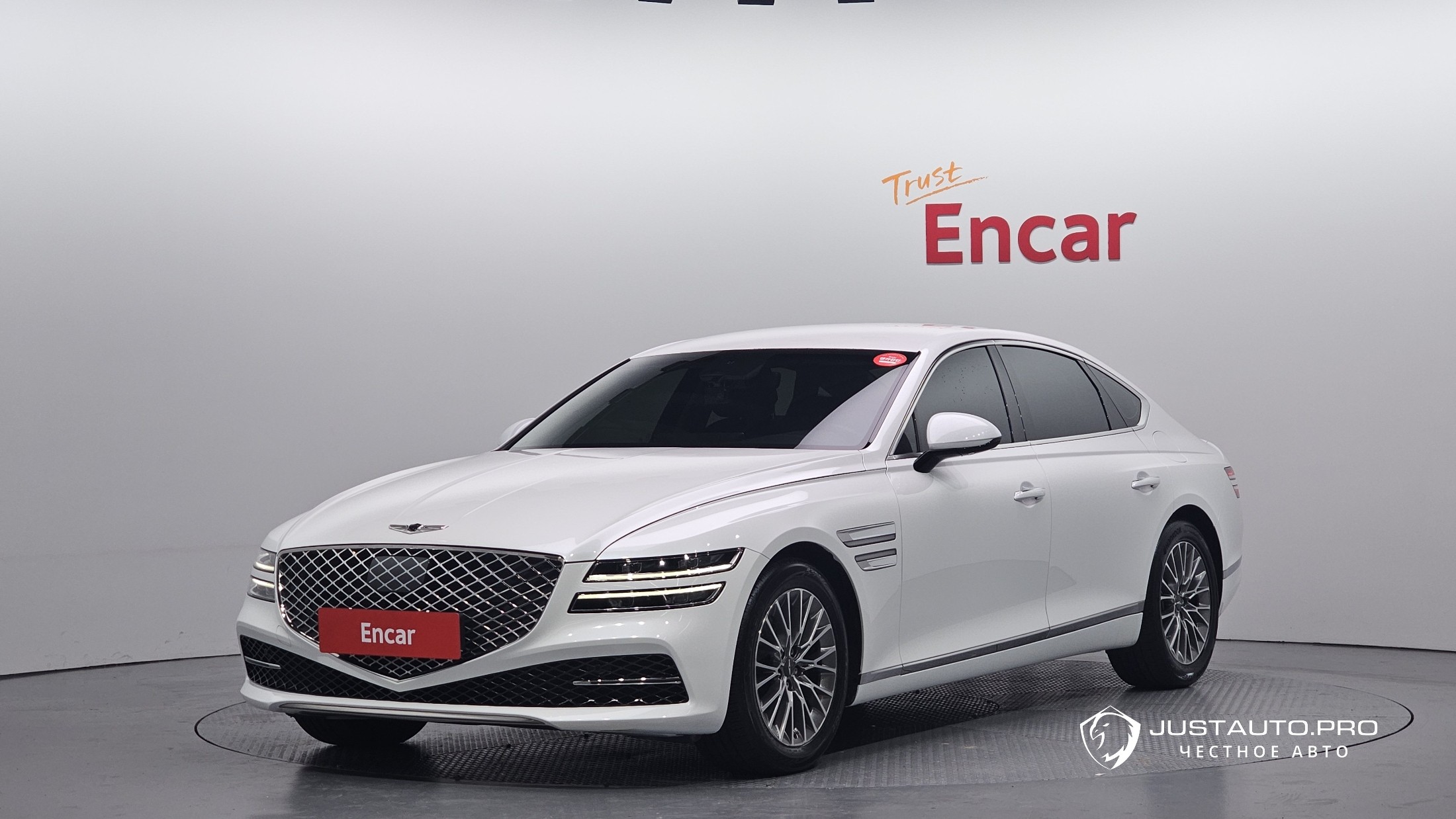 Автомобиль Genesis G80