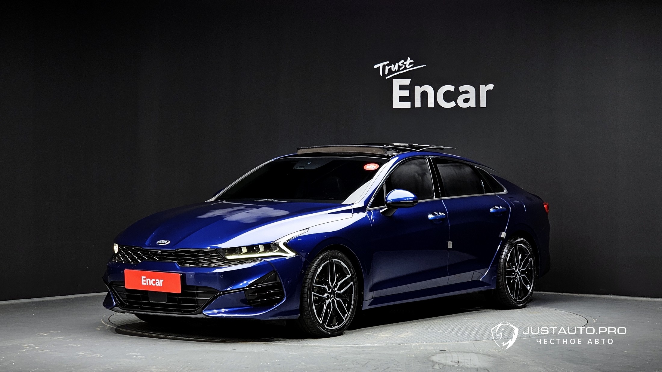 Автомобиль Kia K5