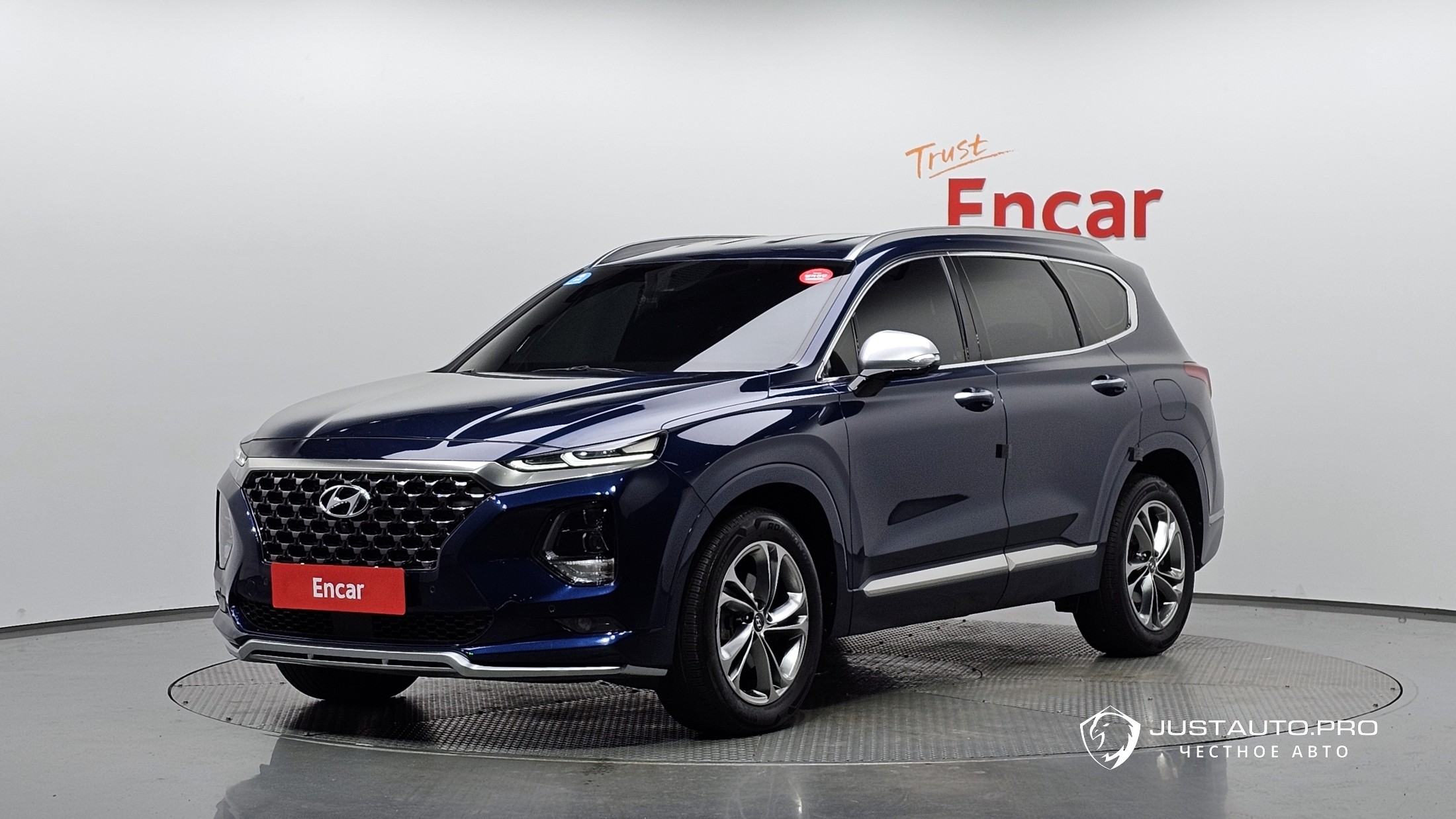 Автомобиль Hyundai Santafe