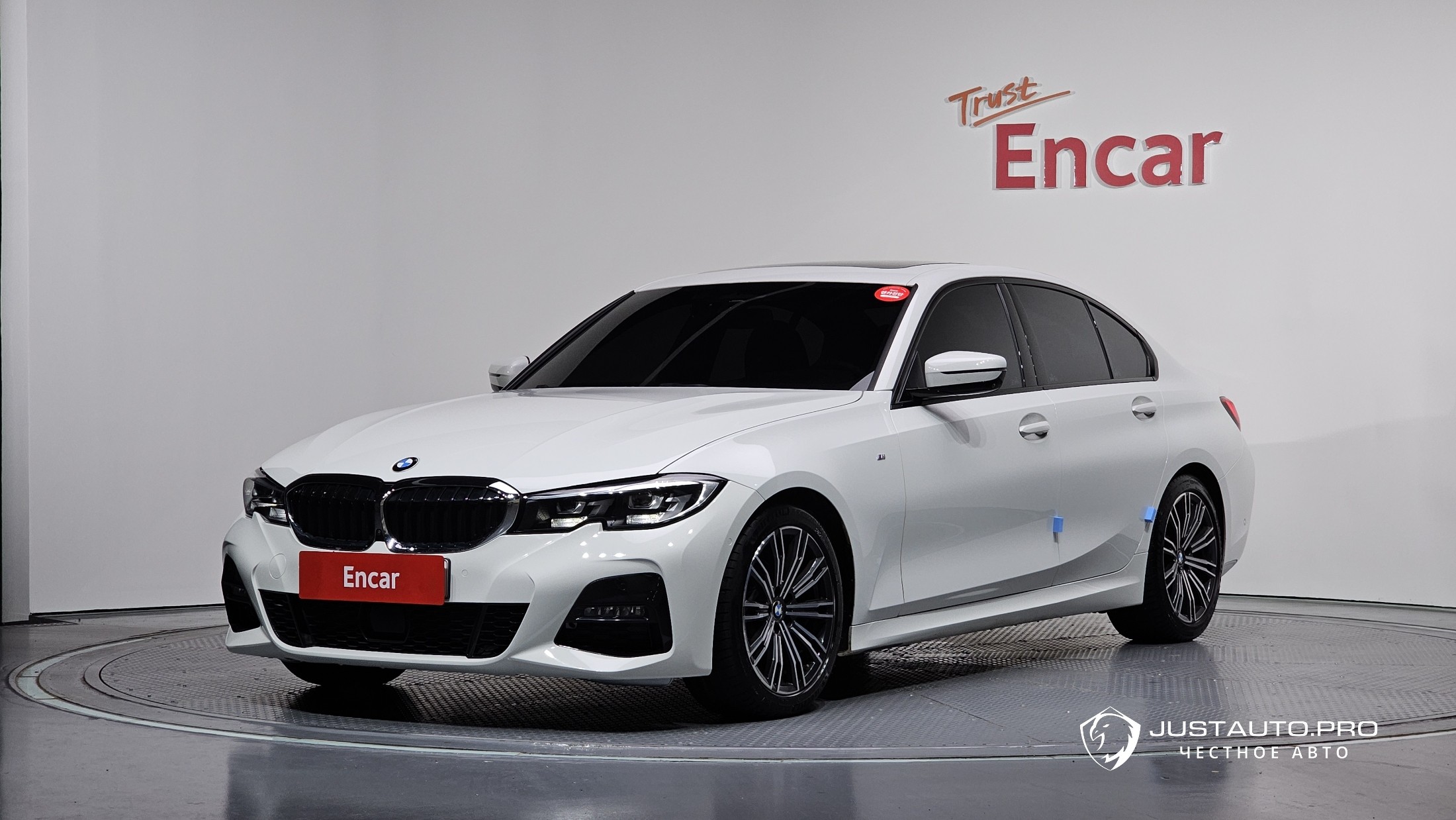 Автомобиль BMW 3-Series