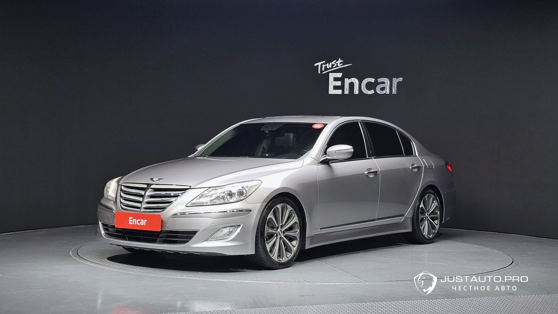 Автомобиль Hyundai Genesis