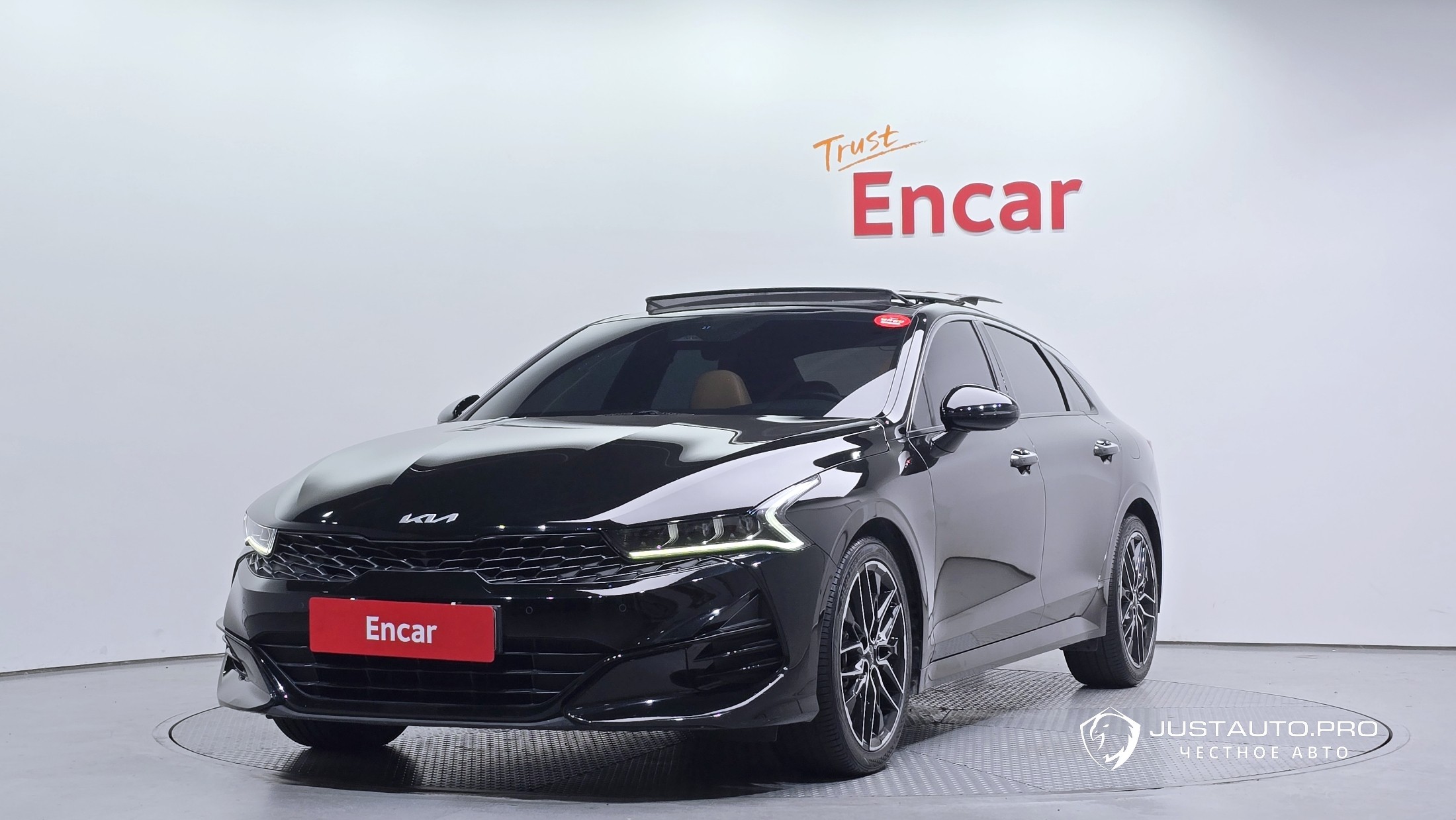Автомобиль Kia K5
