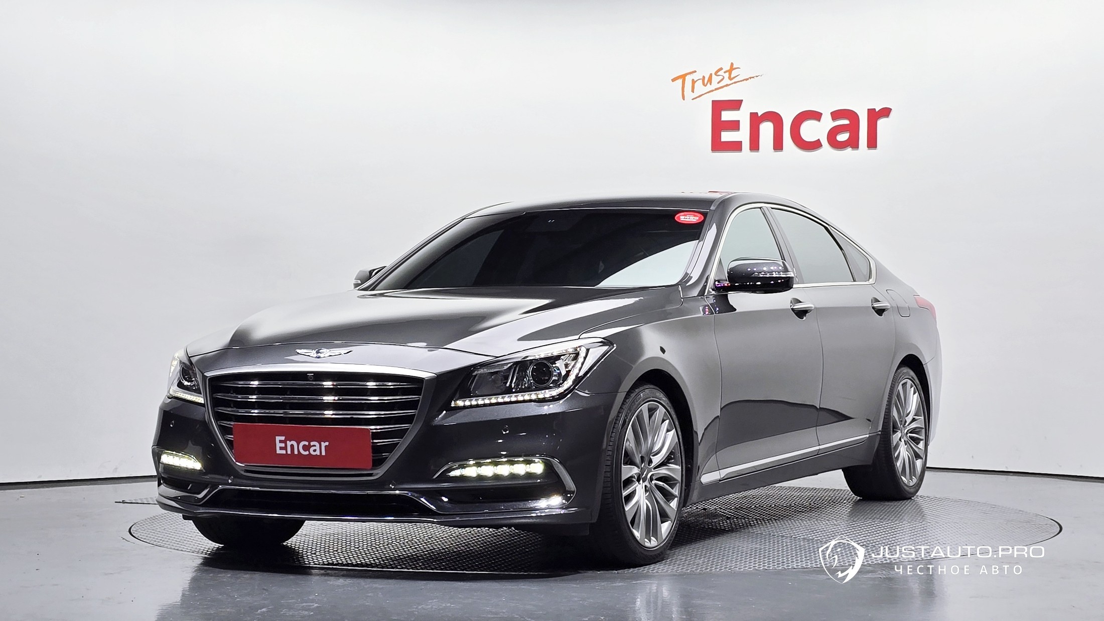 Автомобиль Genesis G80
