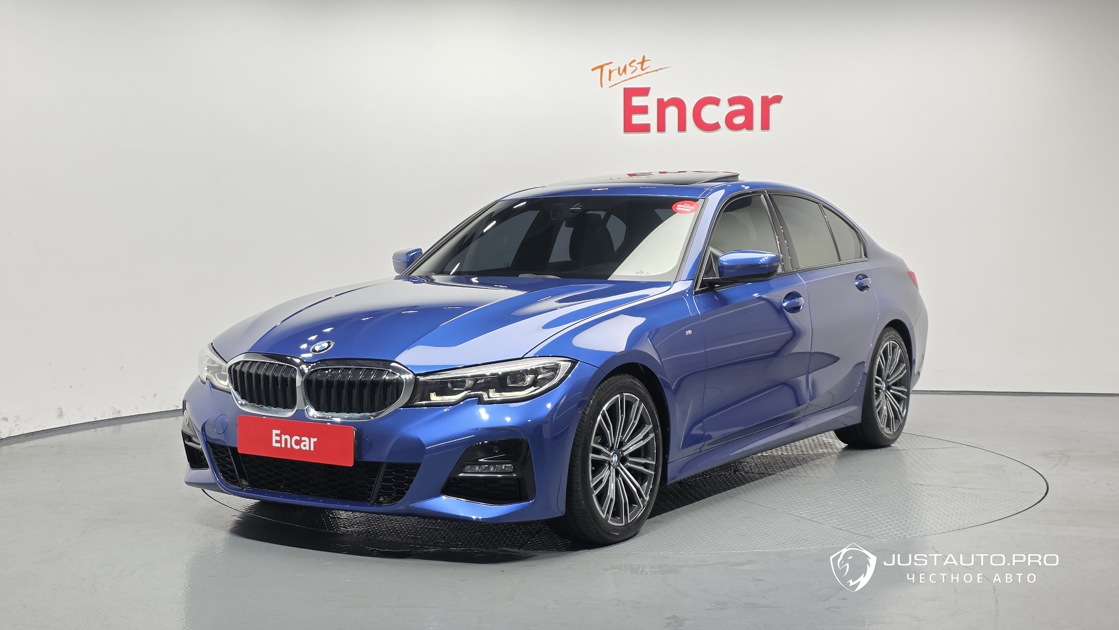 Автомобиль BMW 3-Series