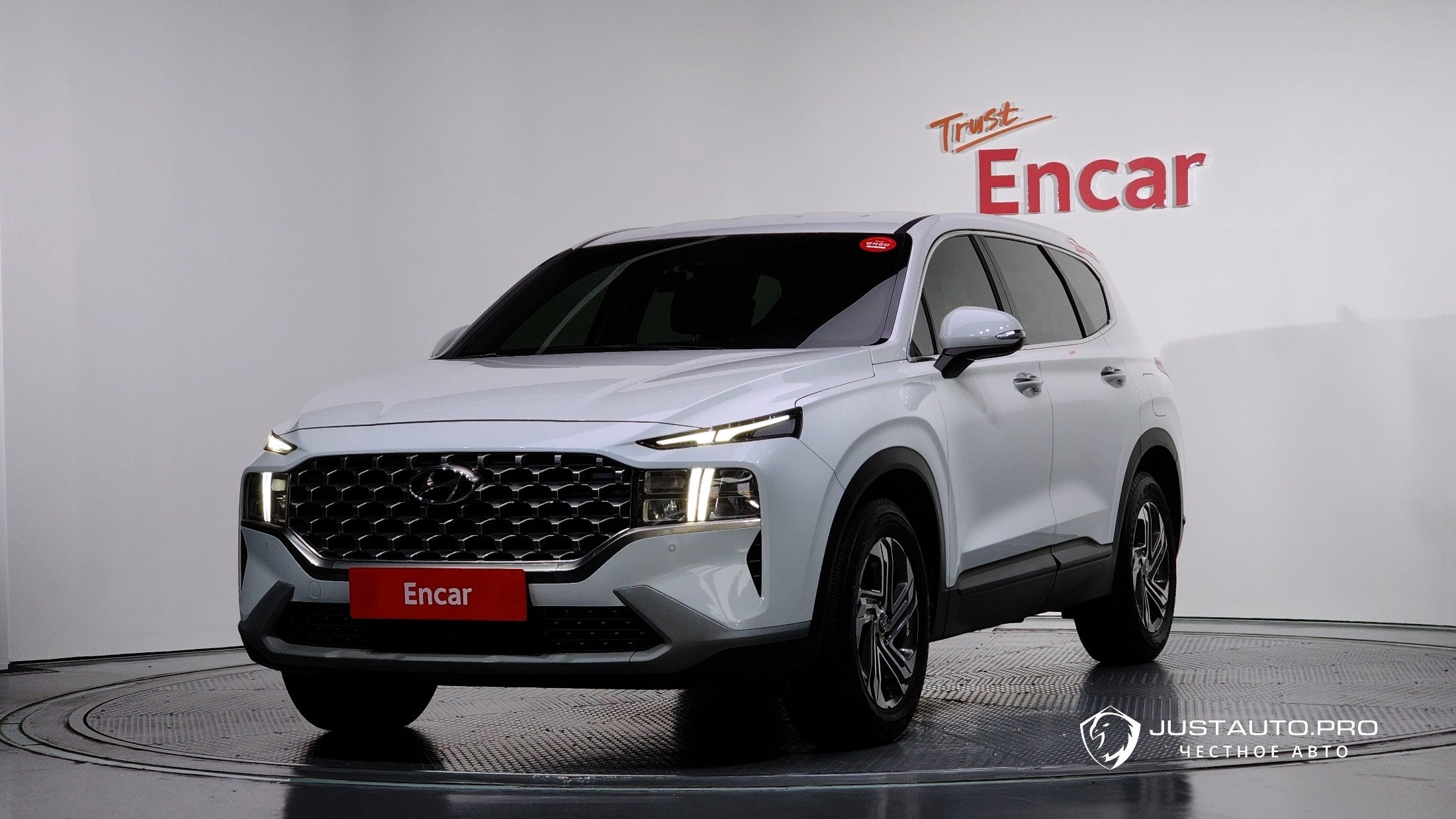 Автомобиль Hyundai Santafe