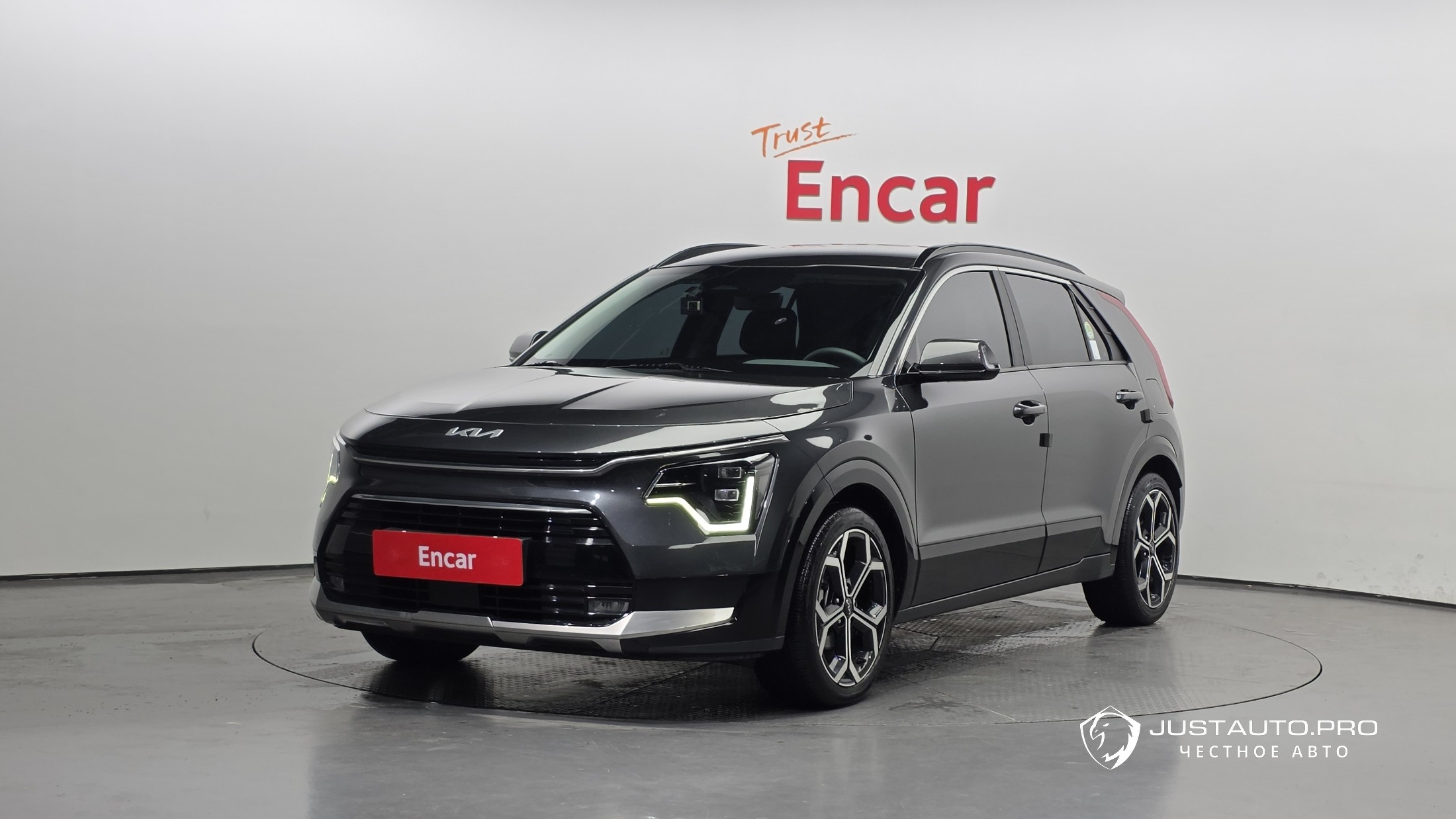 Автомобиль Kia Niro