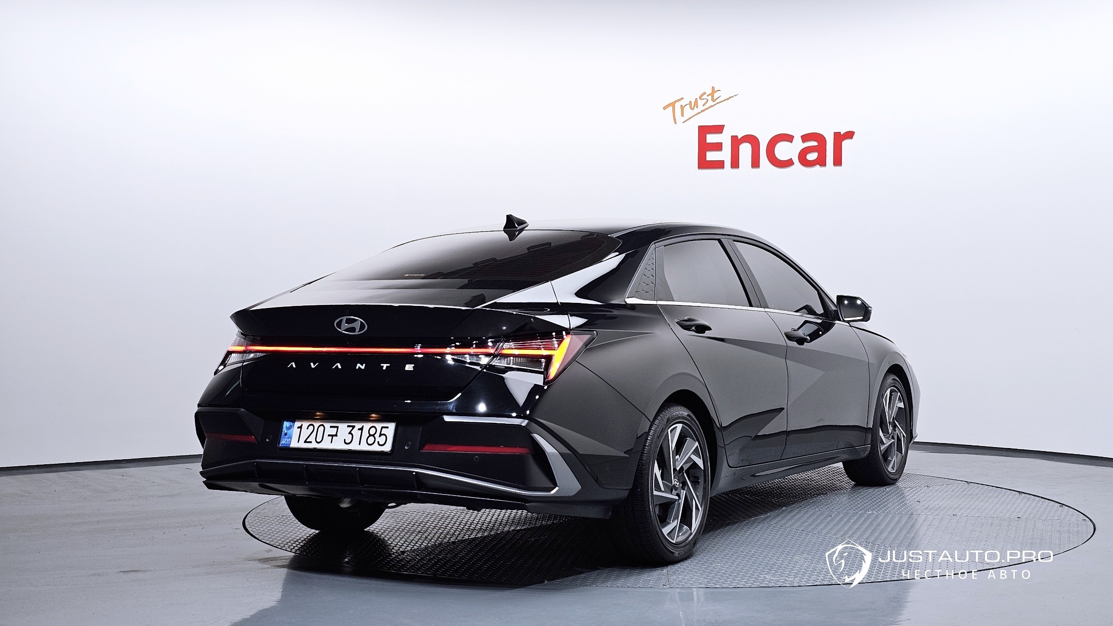 Автомобиль Hyundai AVANTE