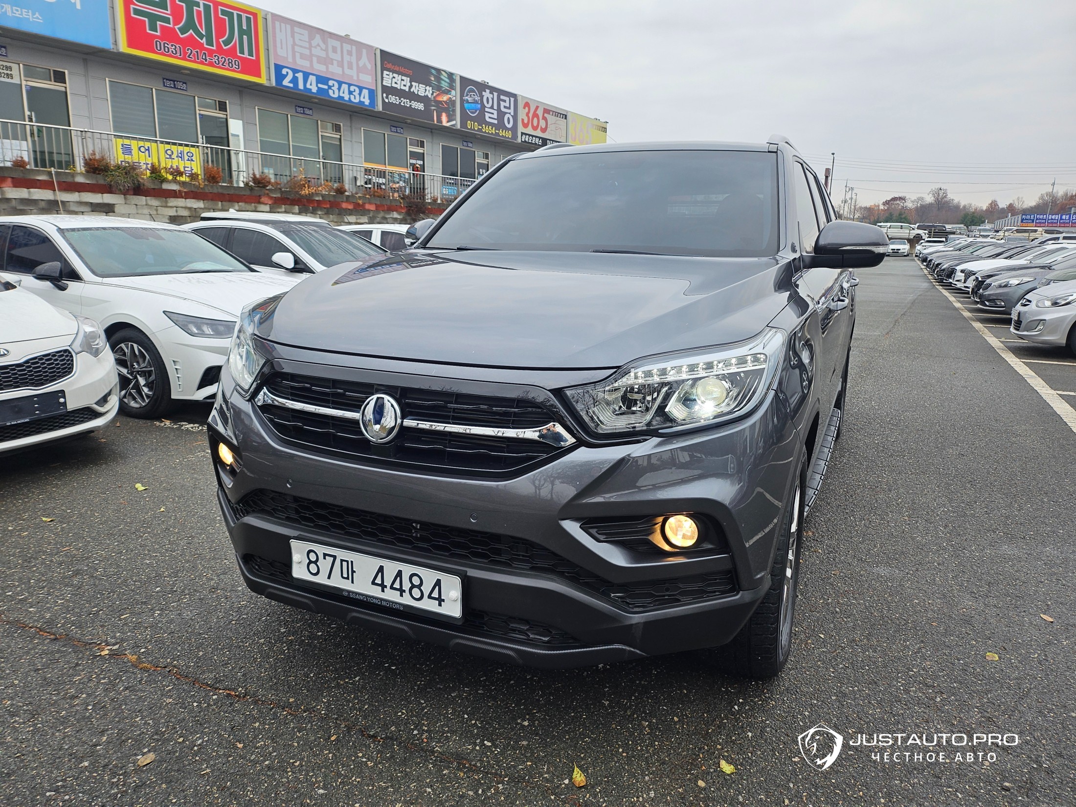 Автомобиль KG_Mobility_Ssangyong Rexton