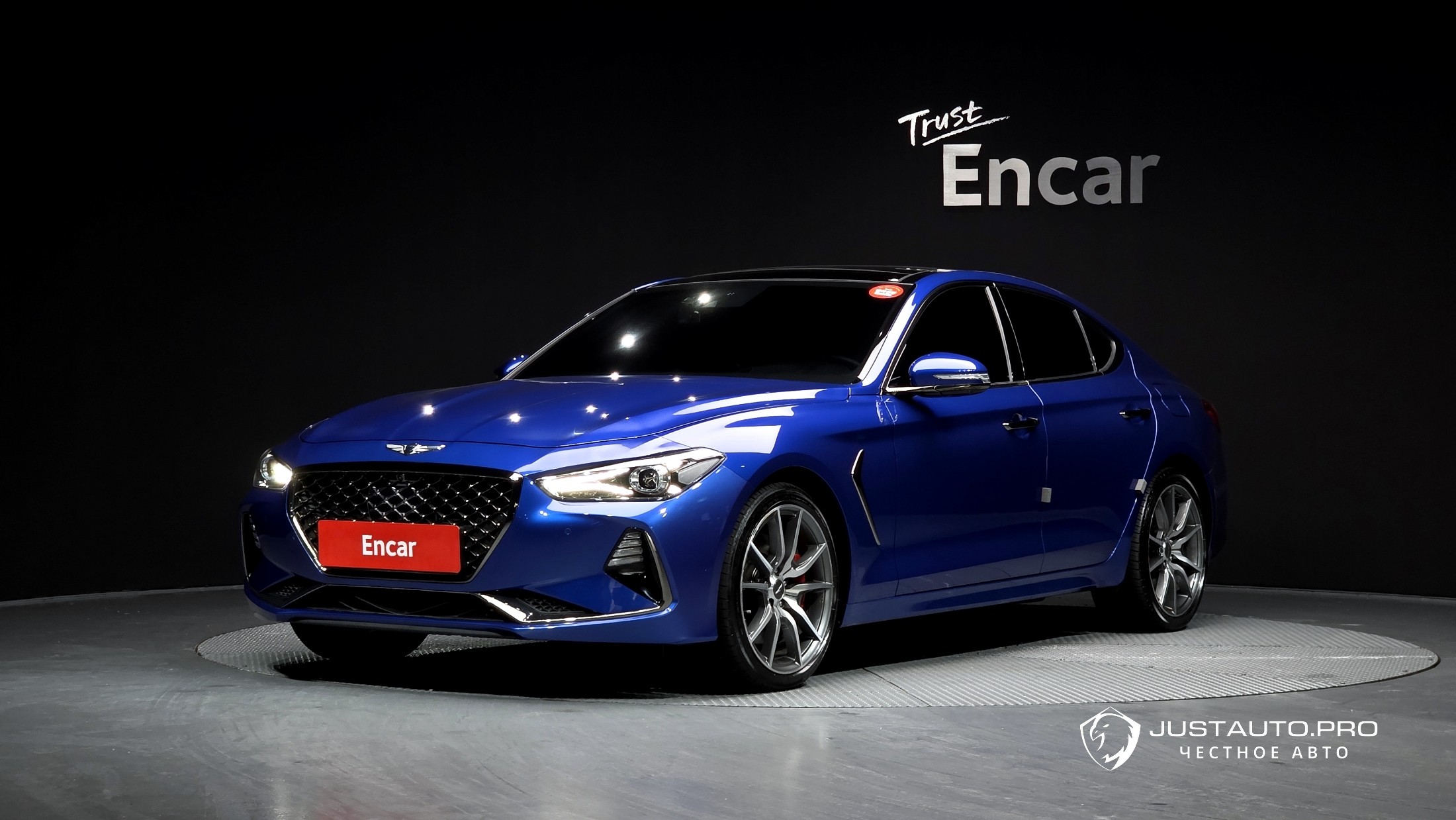 Автомобиль Genesis G70