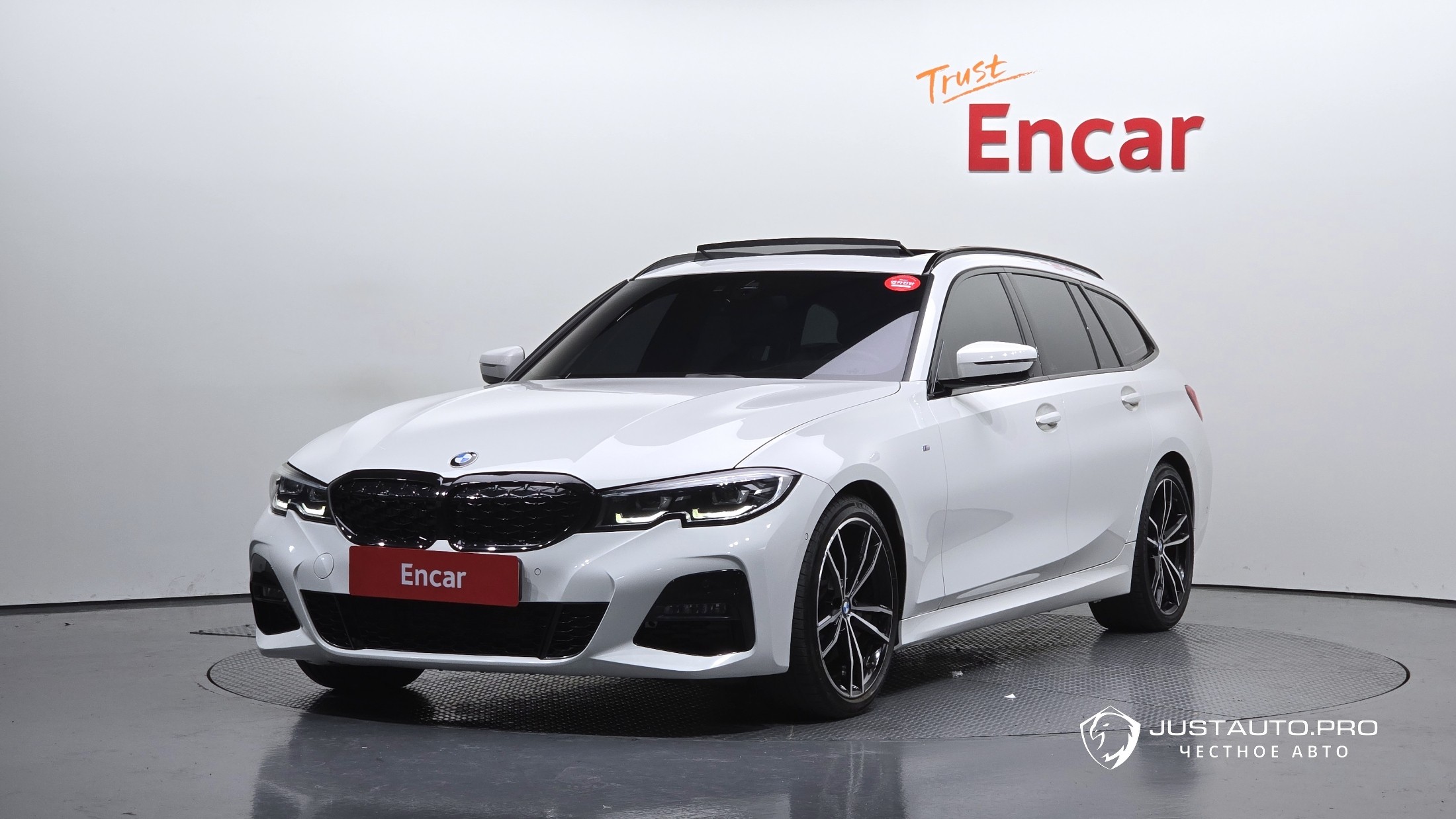 Автомобиль BMW 3-Series