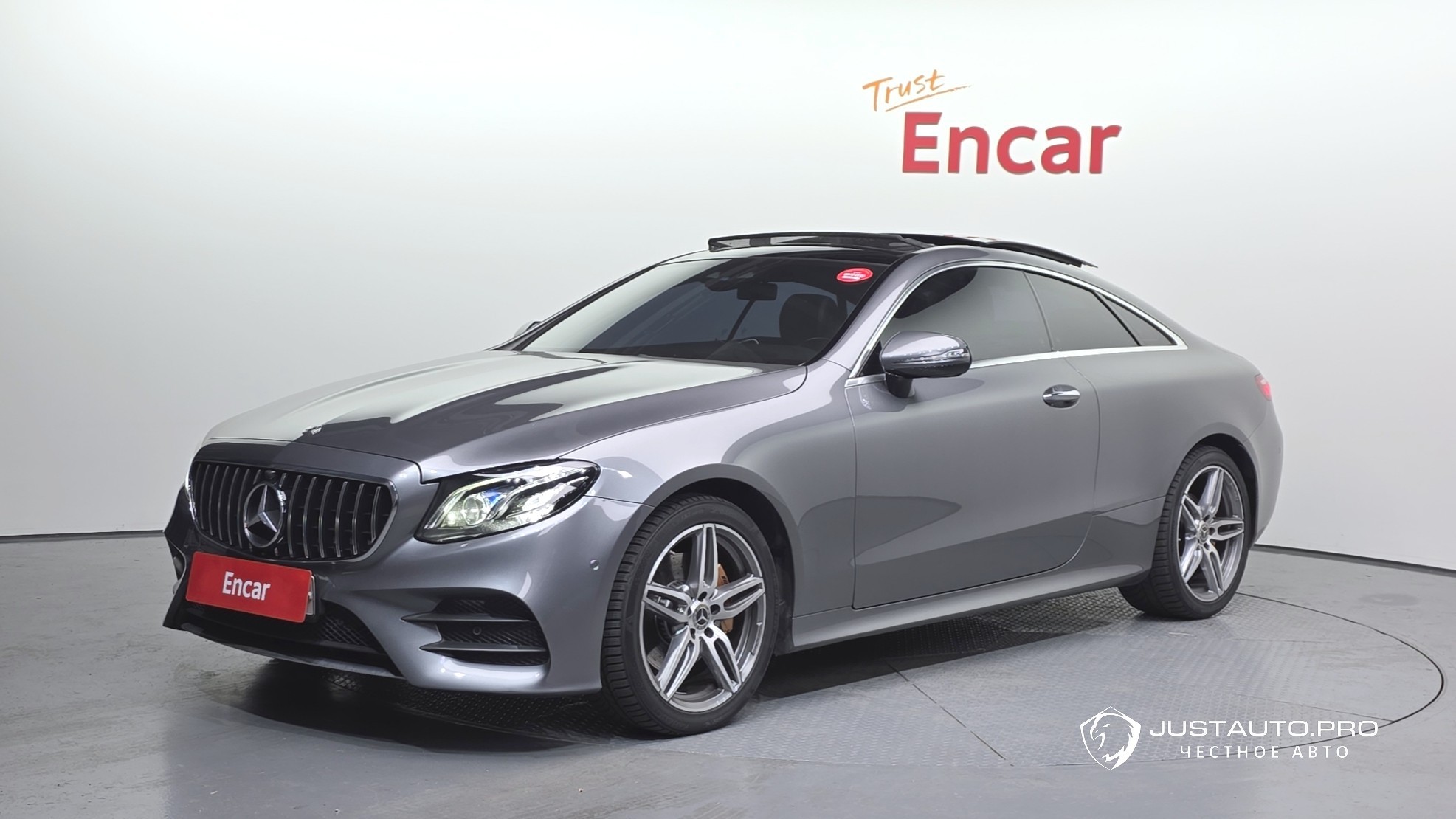 Автомобиль Mercedes-Benz E-Class