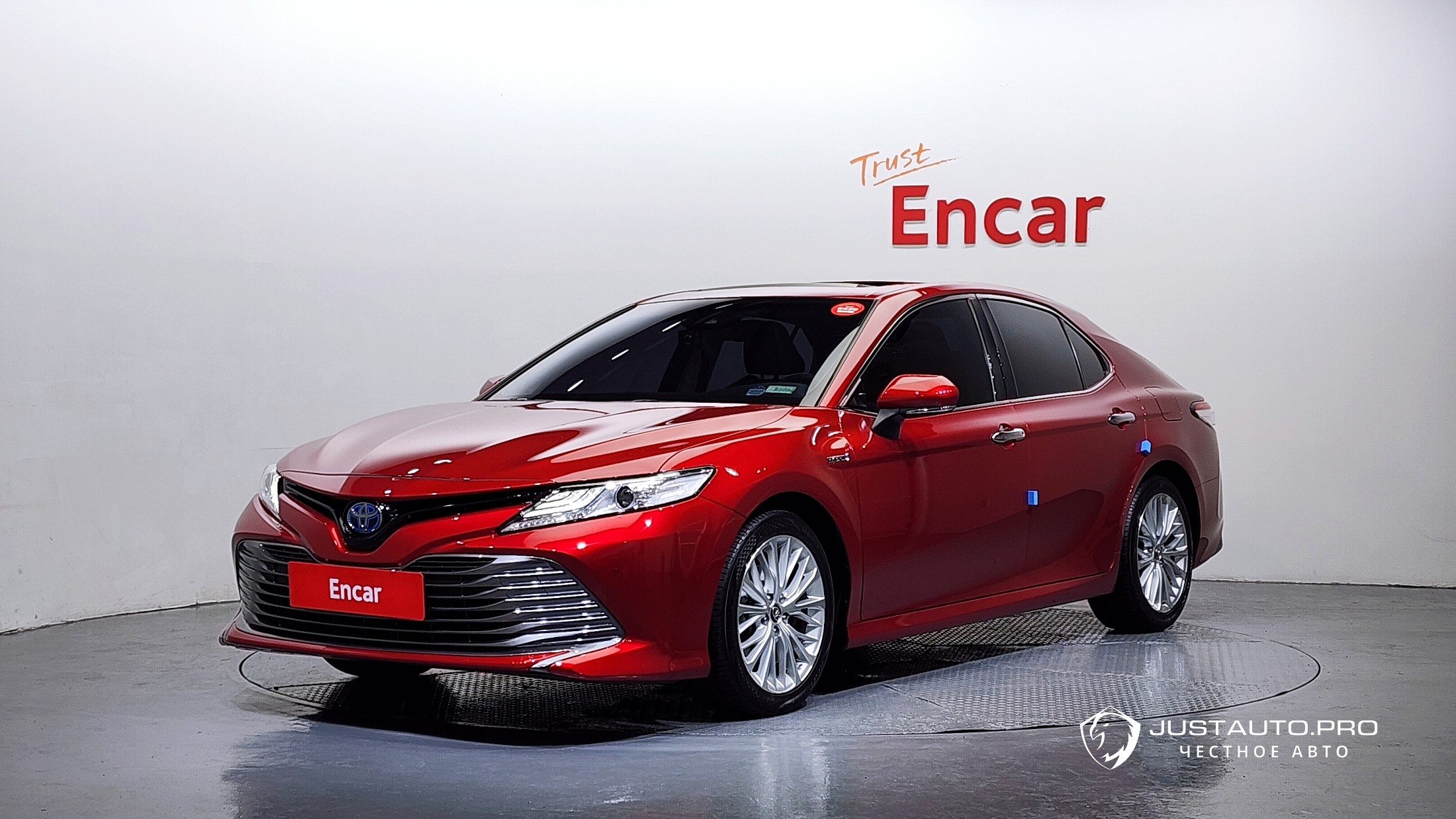 Автомобиль Toyota Camry