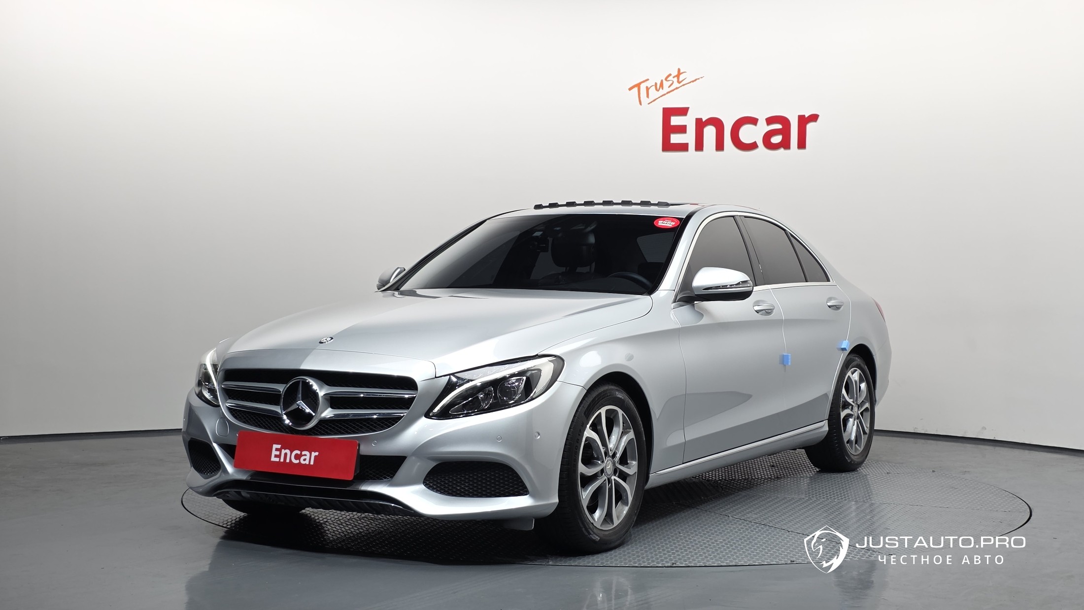 Автомобиль Mercedes-Benz C-Class