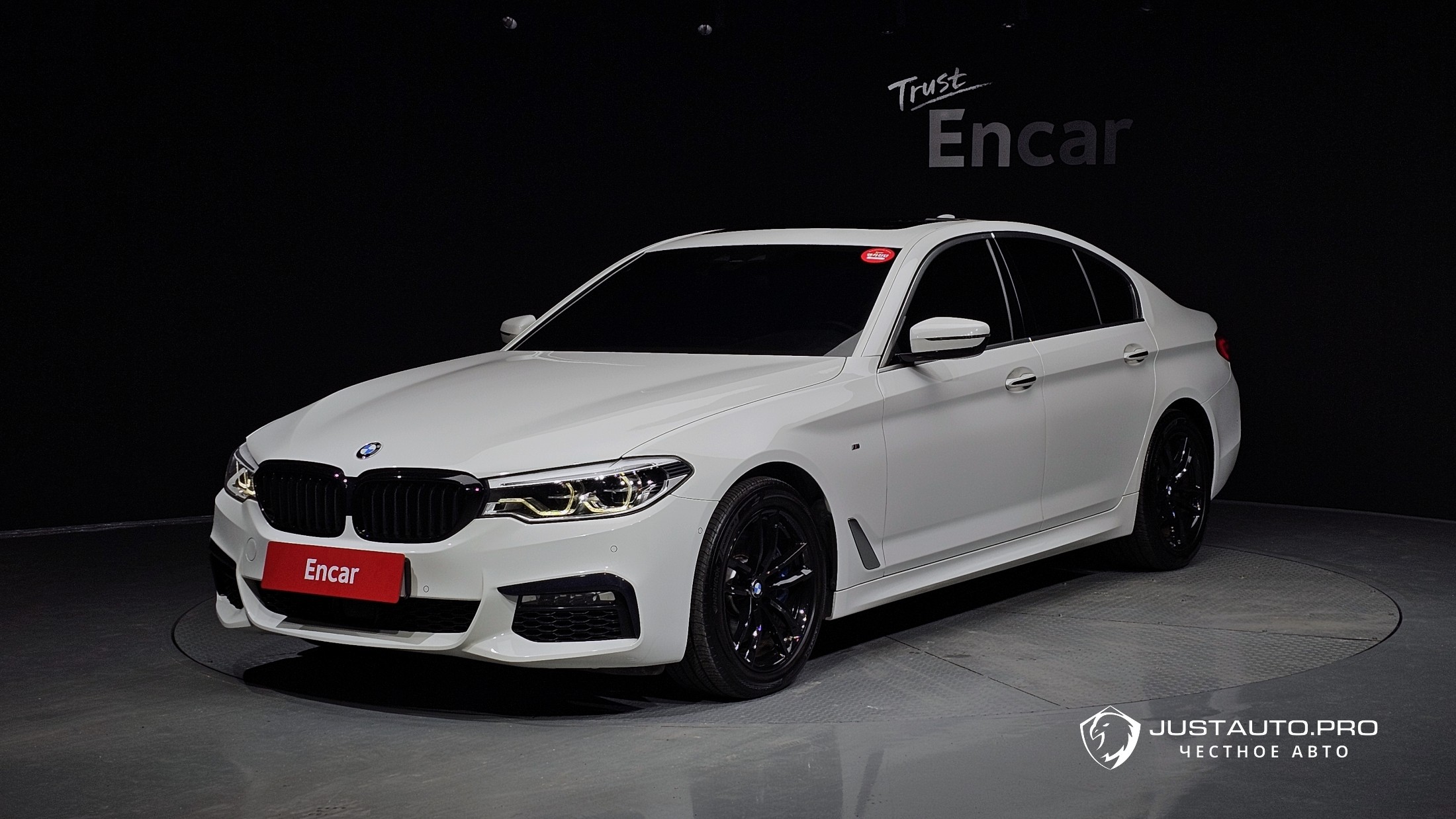 Автомобиль BMW 5-Series