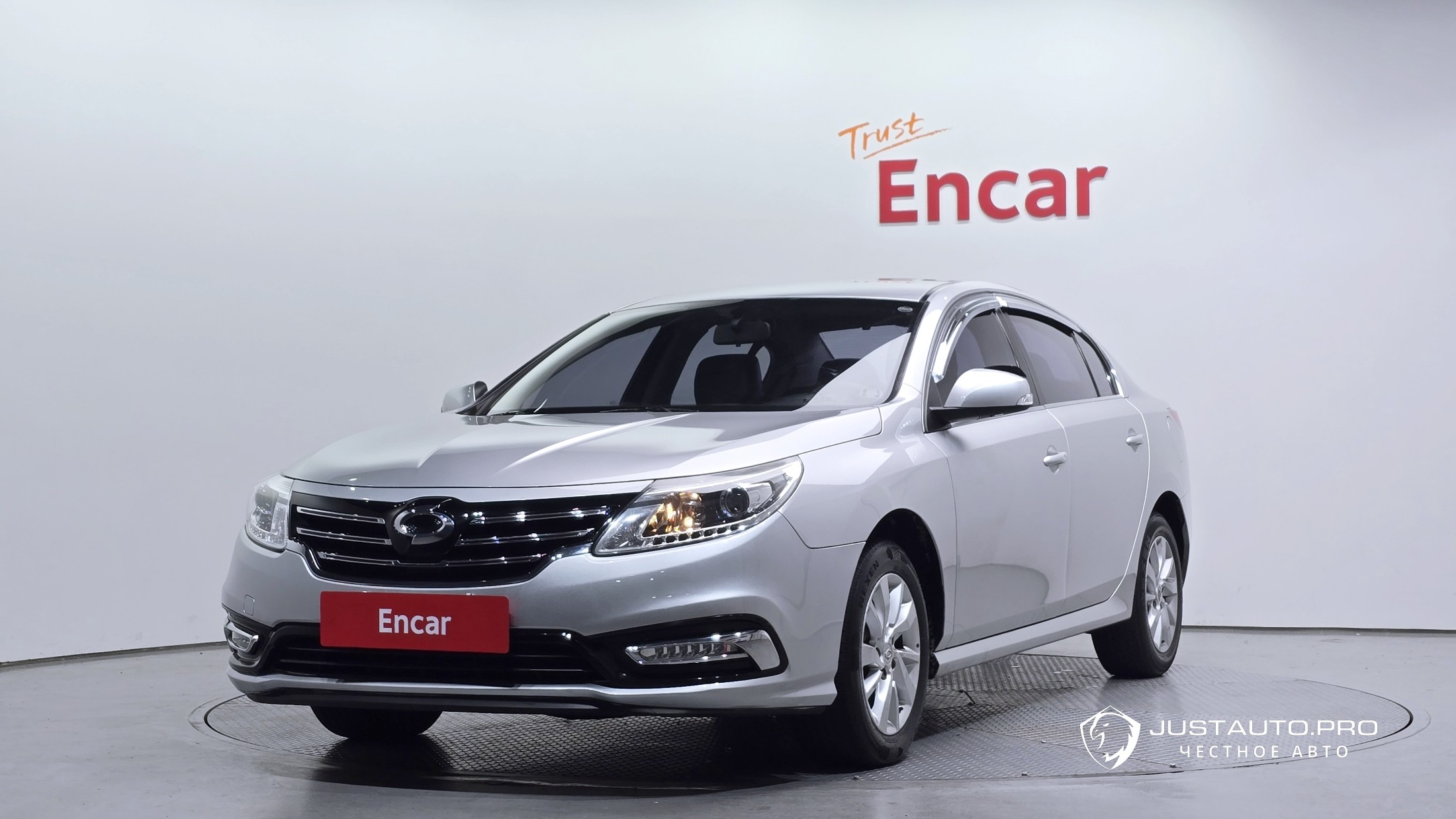 Автомобиль Renault-KoreaSamsung SM5 