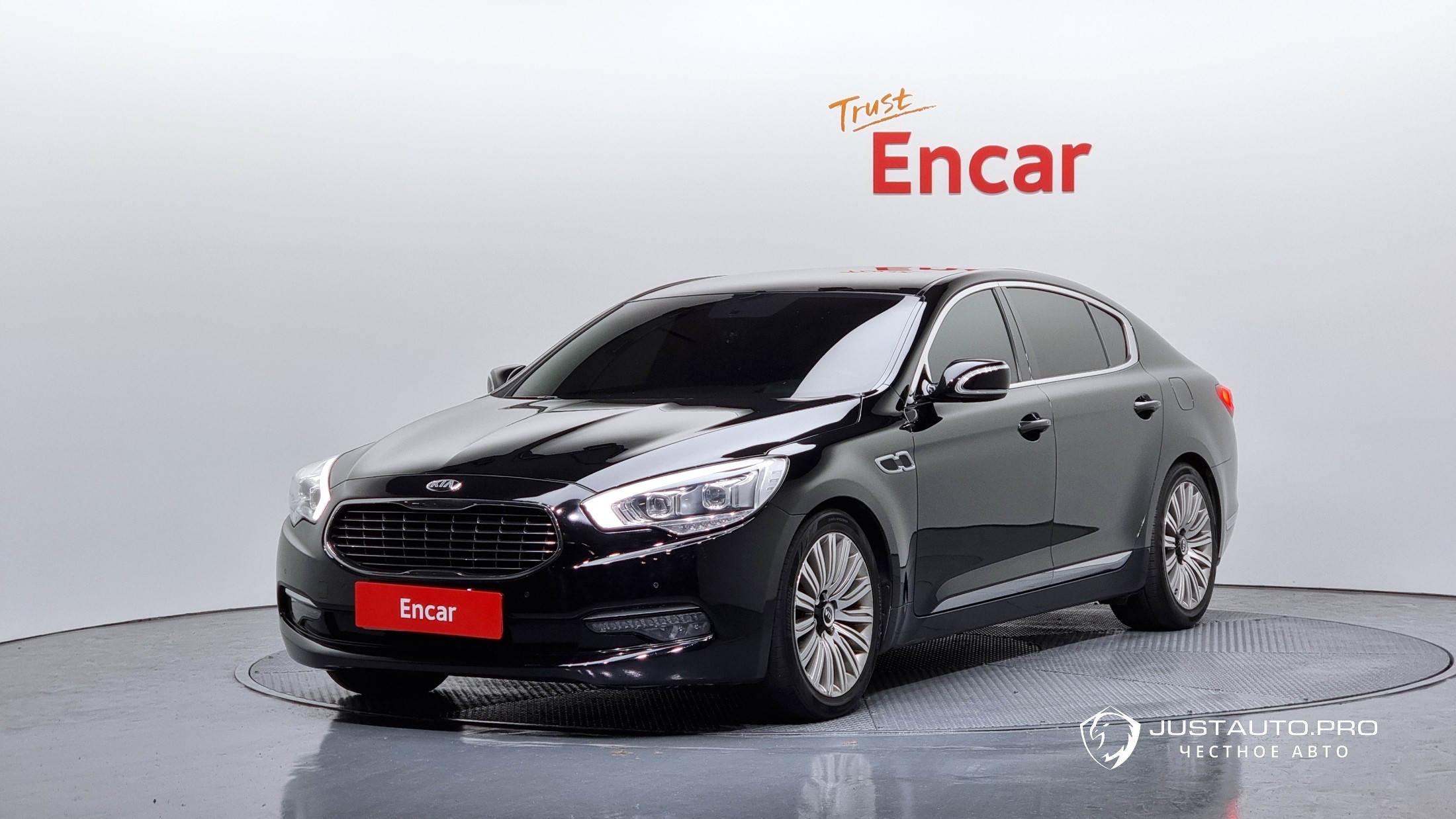 Автомобиль Kia K9