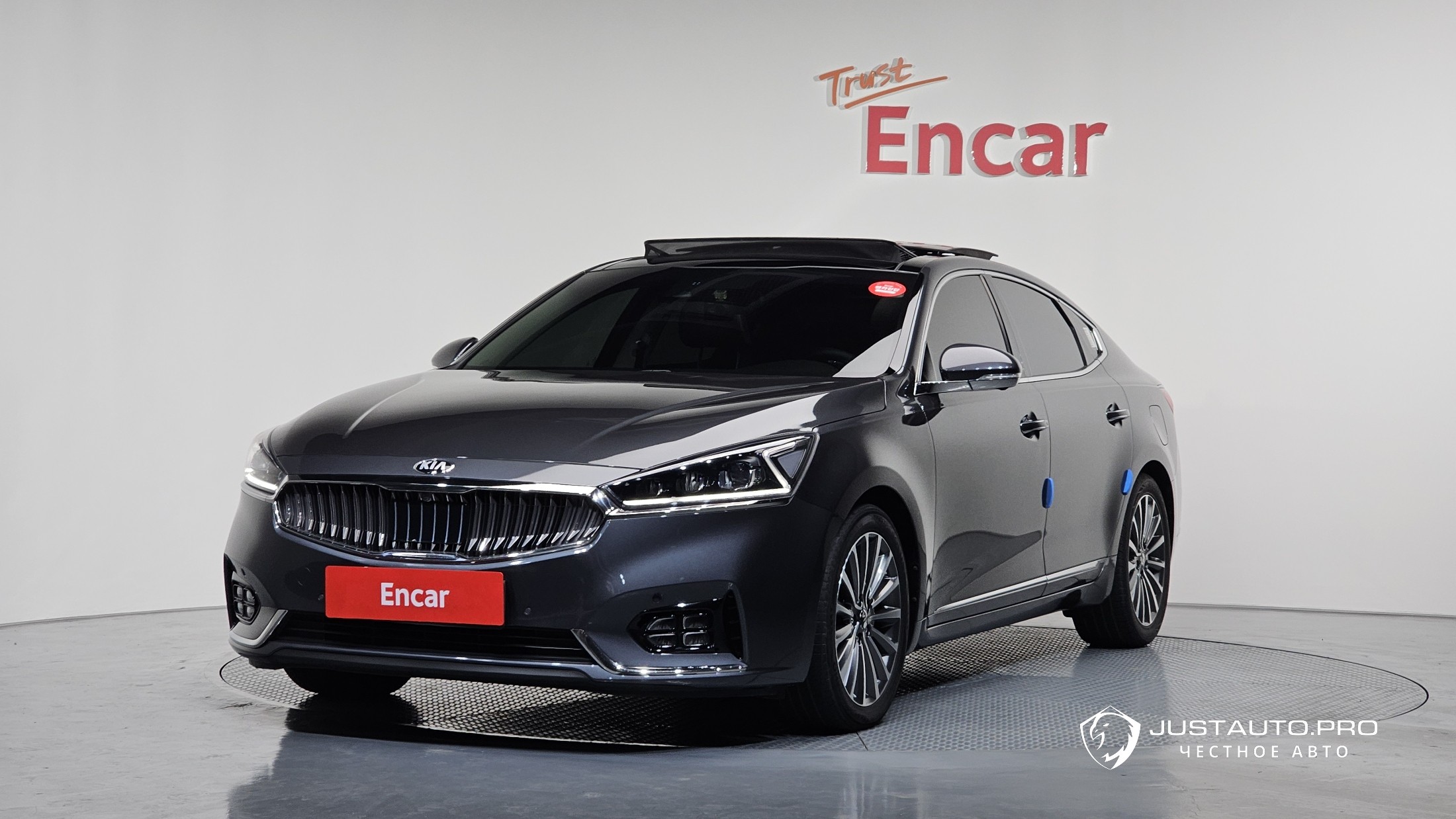 Автомобиль Kia K7