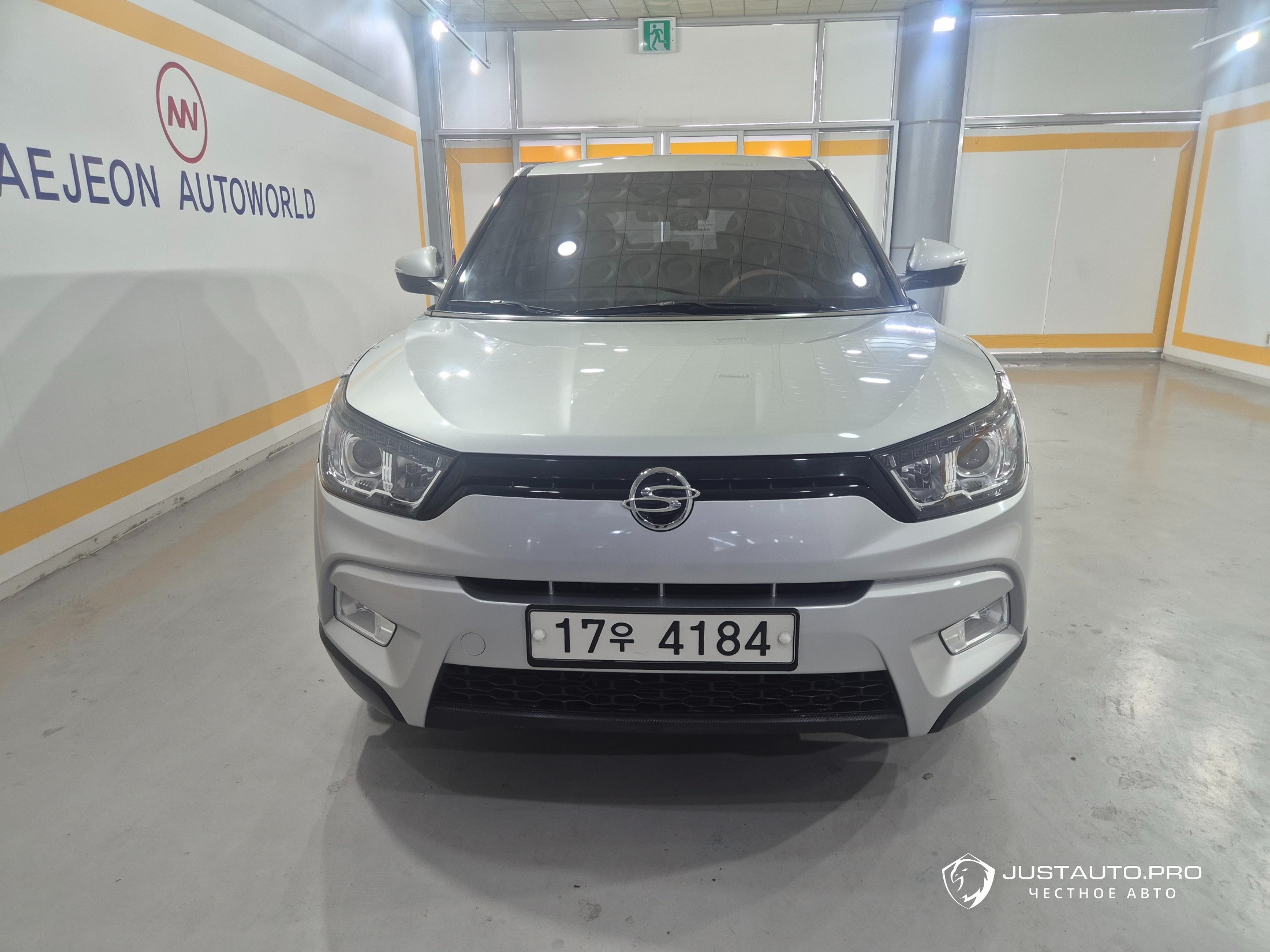 Автомобиль KG_Mobility_Ssangyong TIBOLI