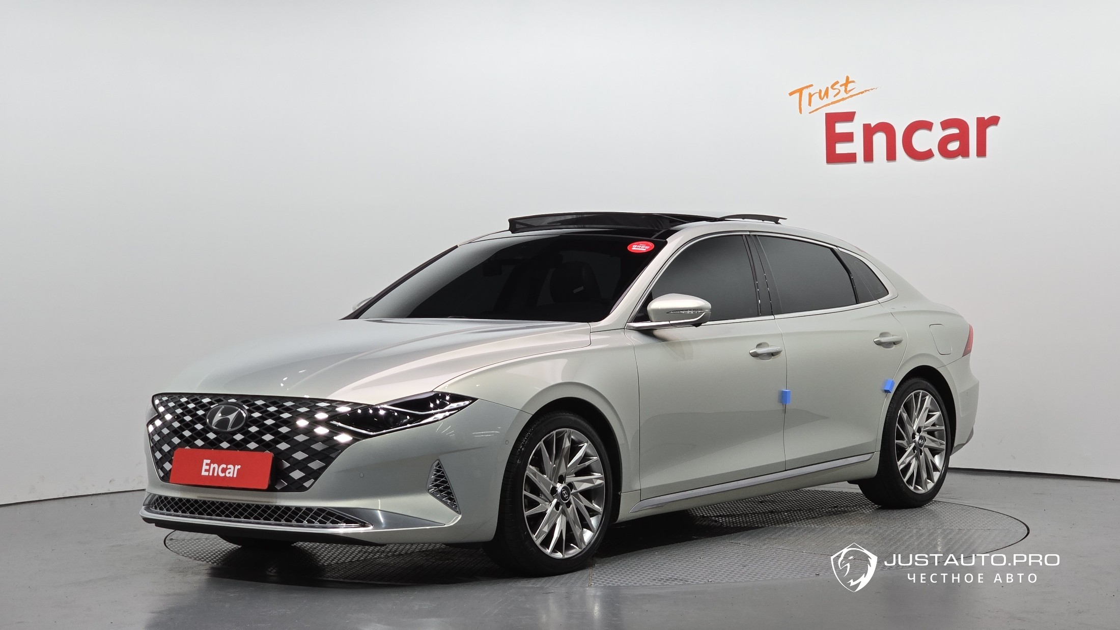 Автомобиль Hyundai Grandeur