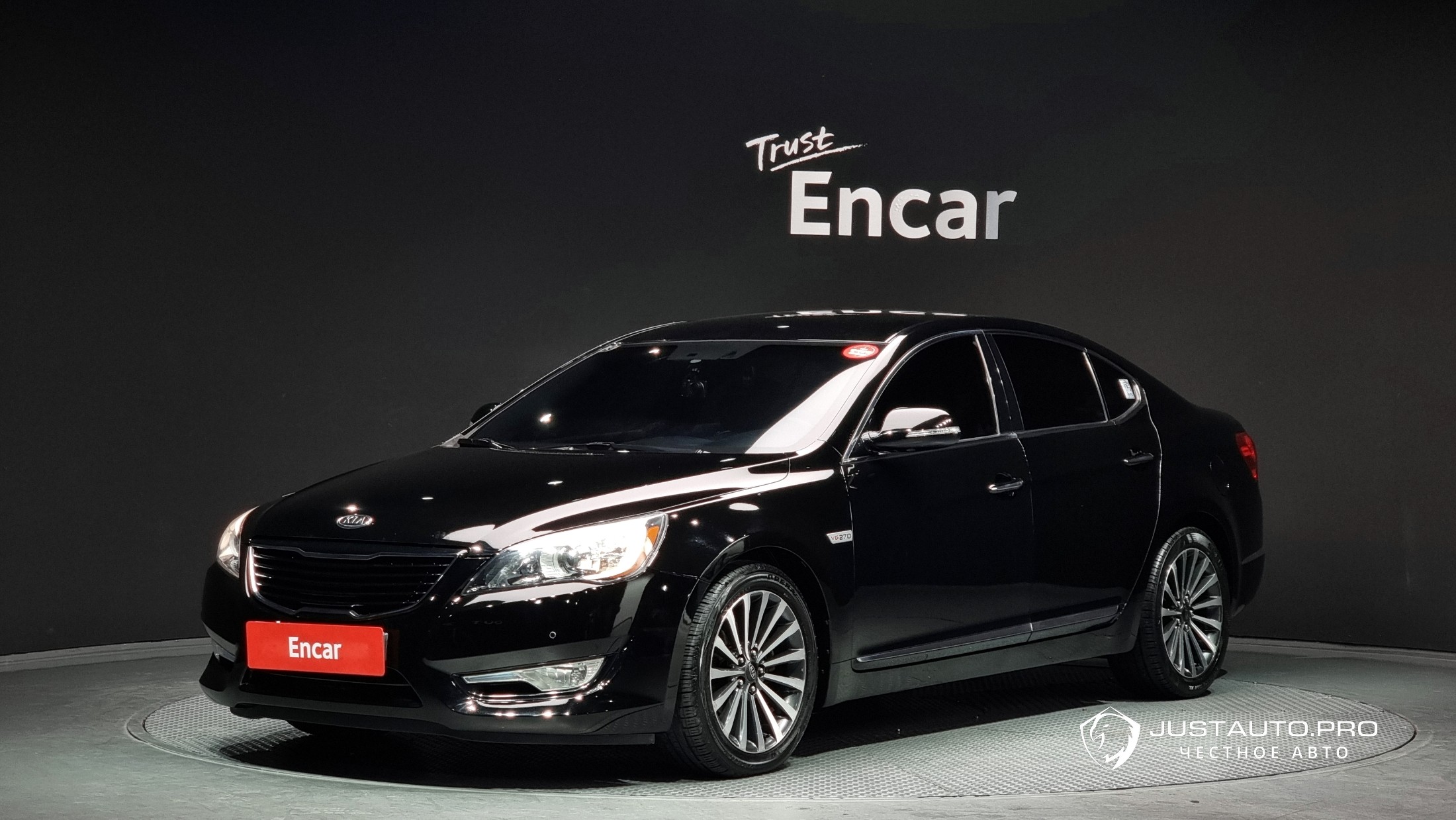 Автомобиль Kia K7