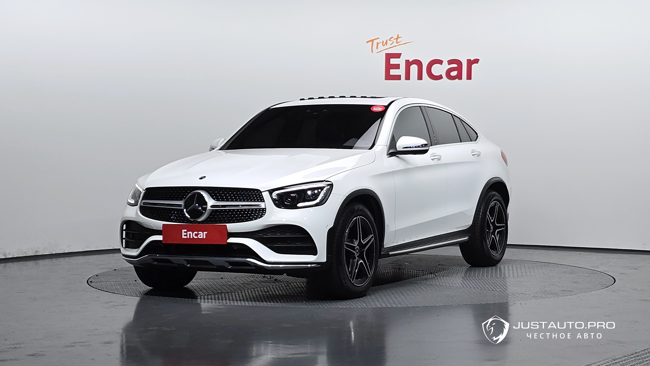 Автомобиль Mercedes-Benz GLC-Class