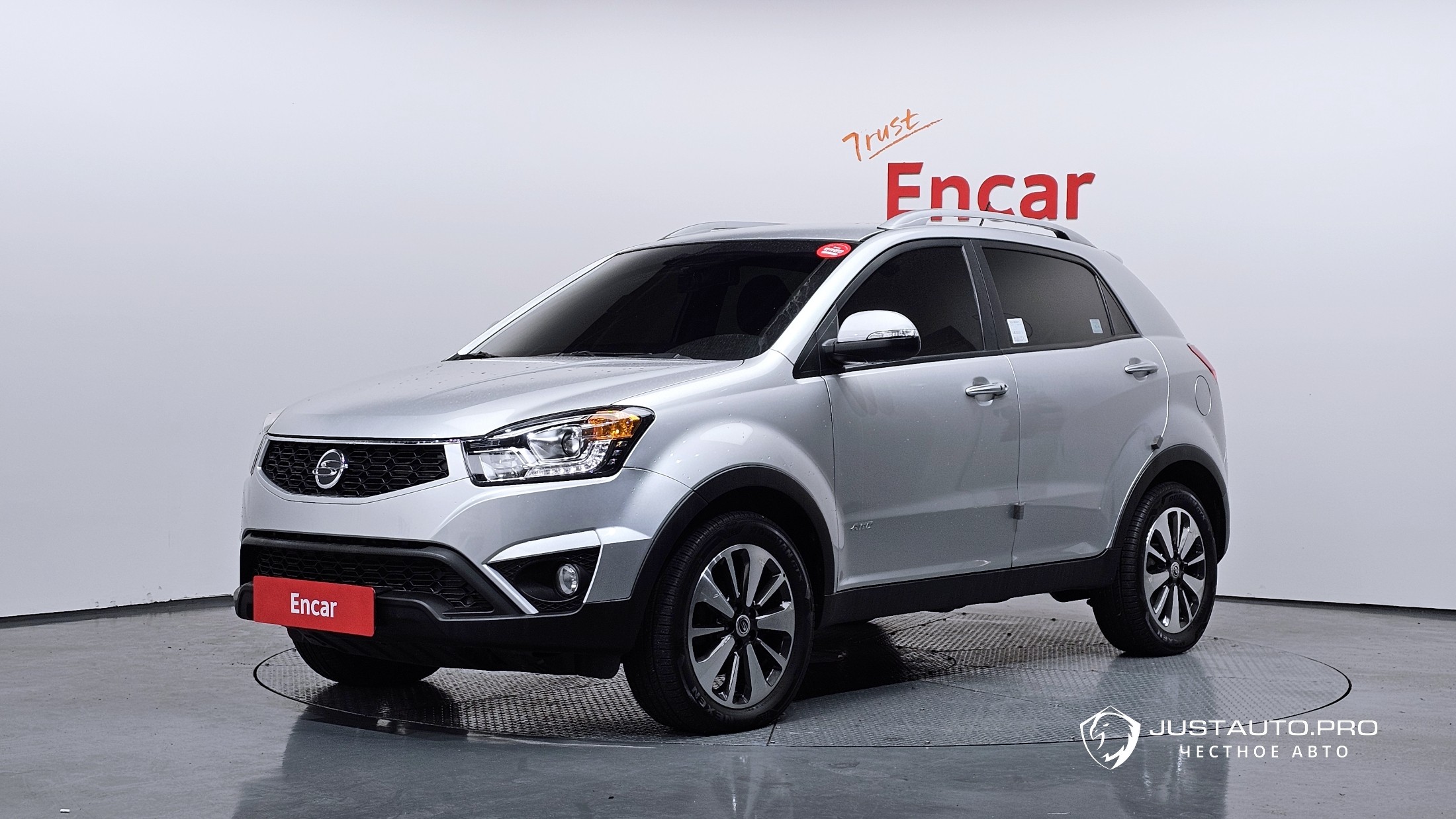 Автомобиль KG_Mobility_Ssangyong KORANDO