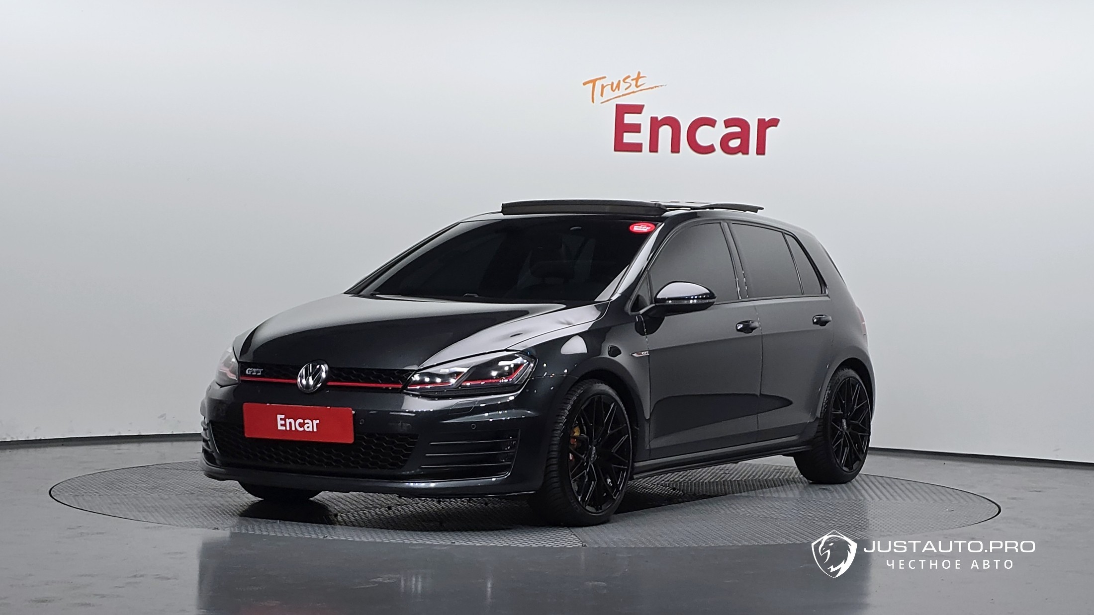 Автомобиль Volkswagen Golf