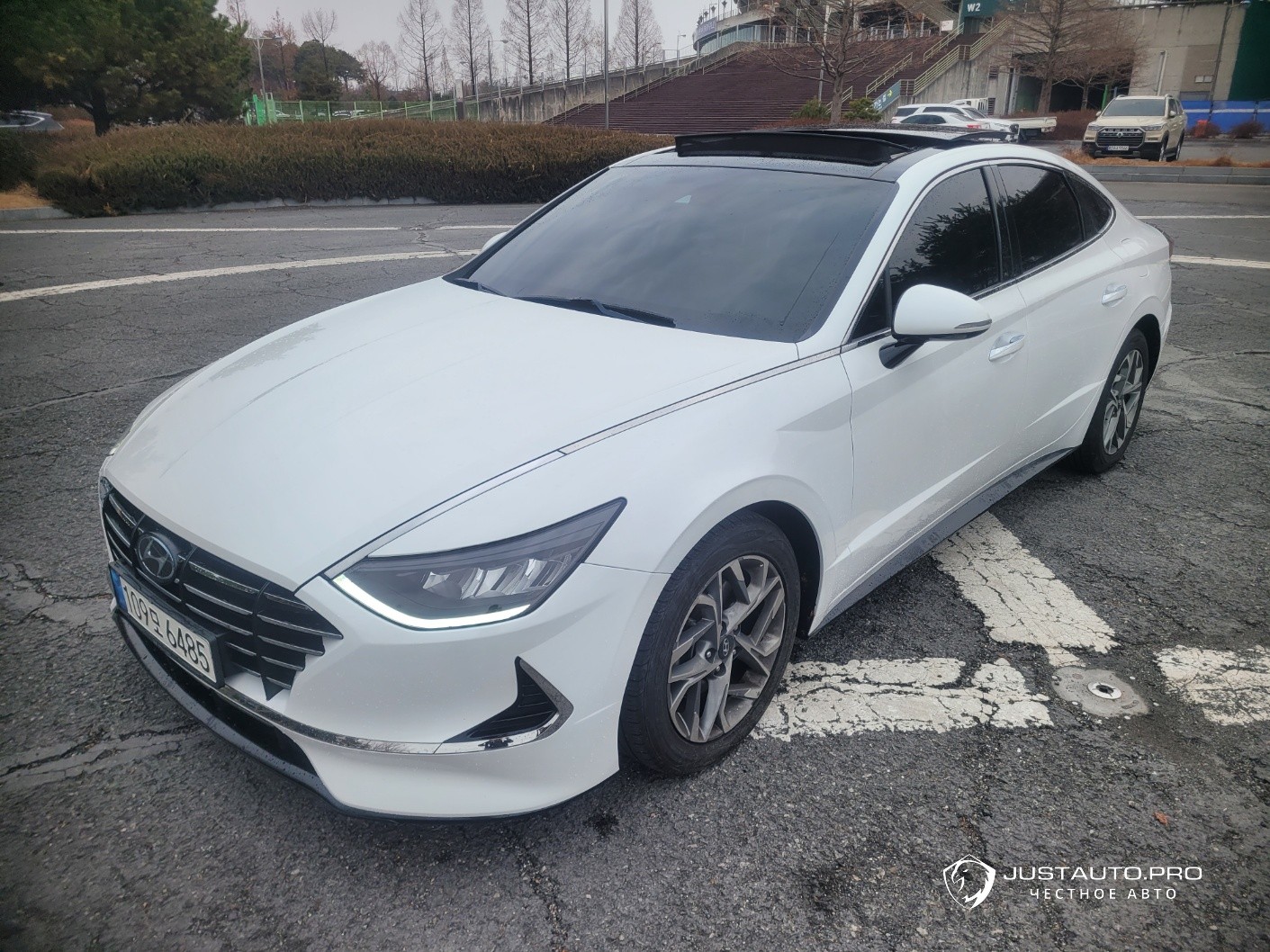 Автомобиль Hyundai Sonata