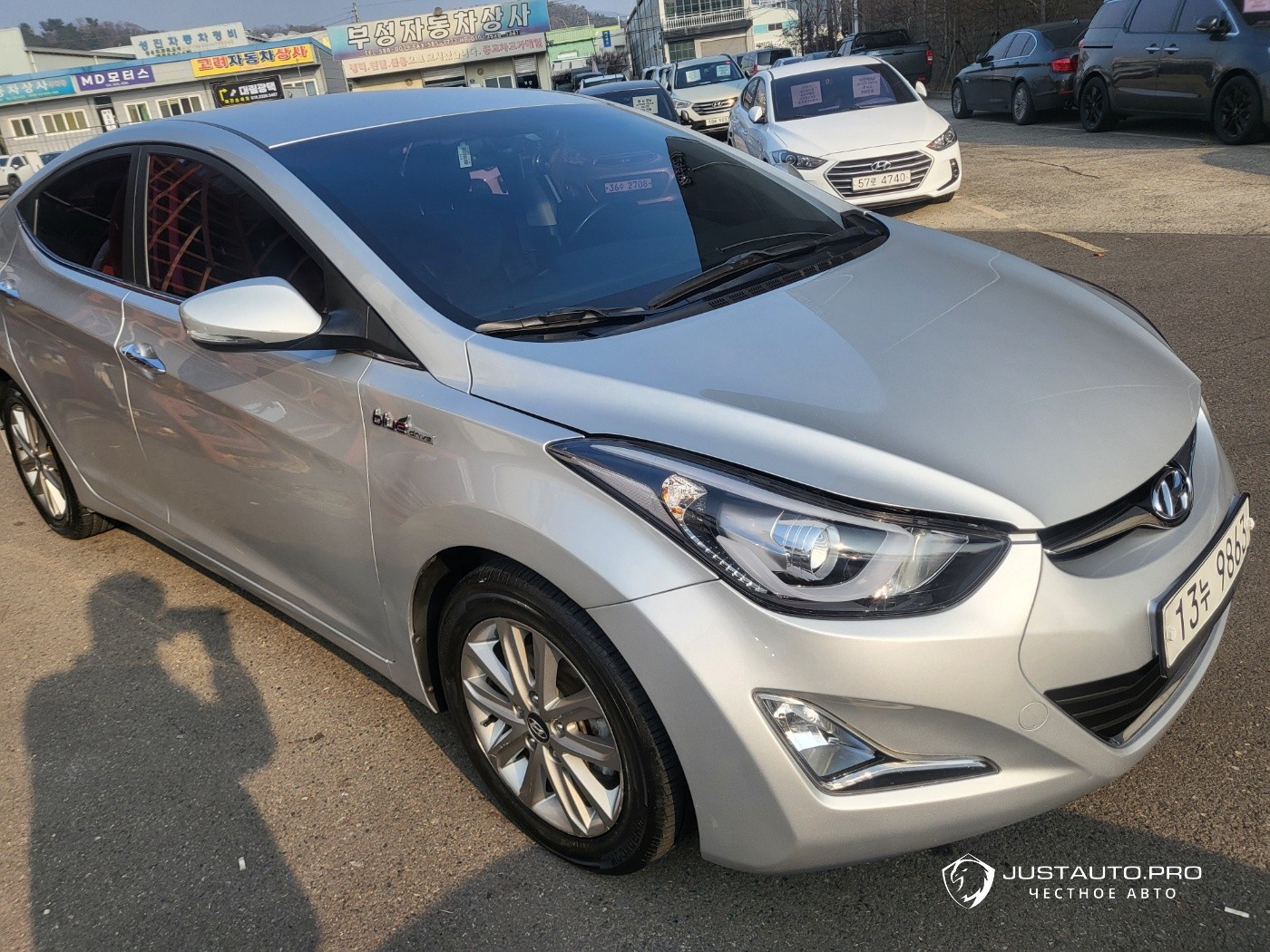 Автомобиль Hyundai AVANTE