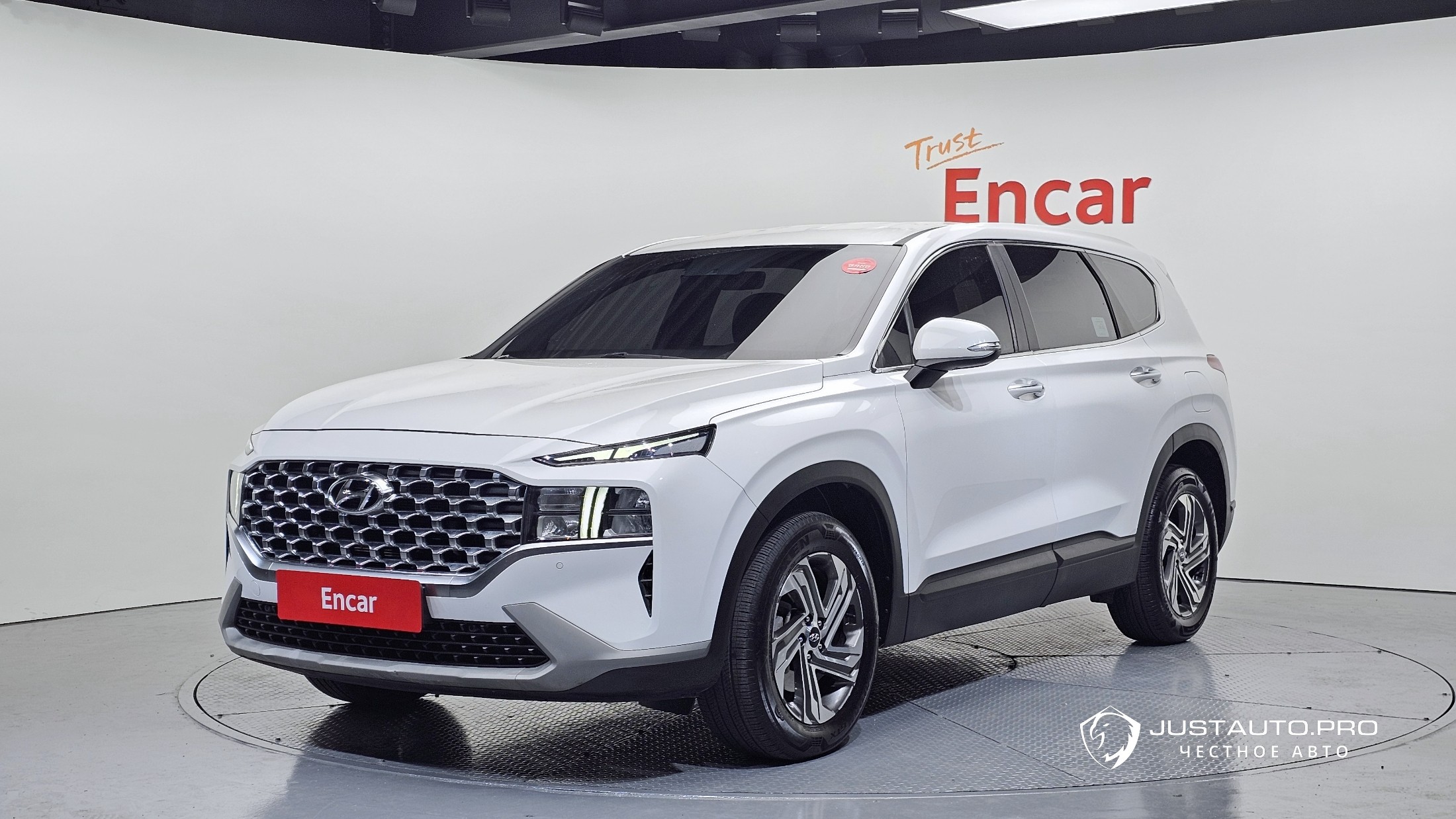 Автомобиль Hyundai Santafe