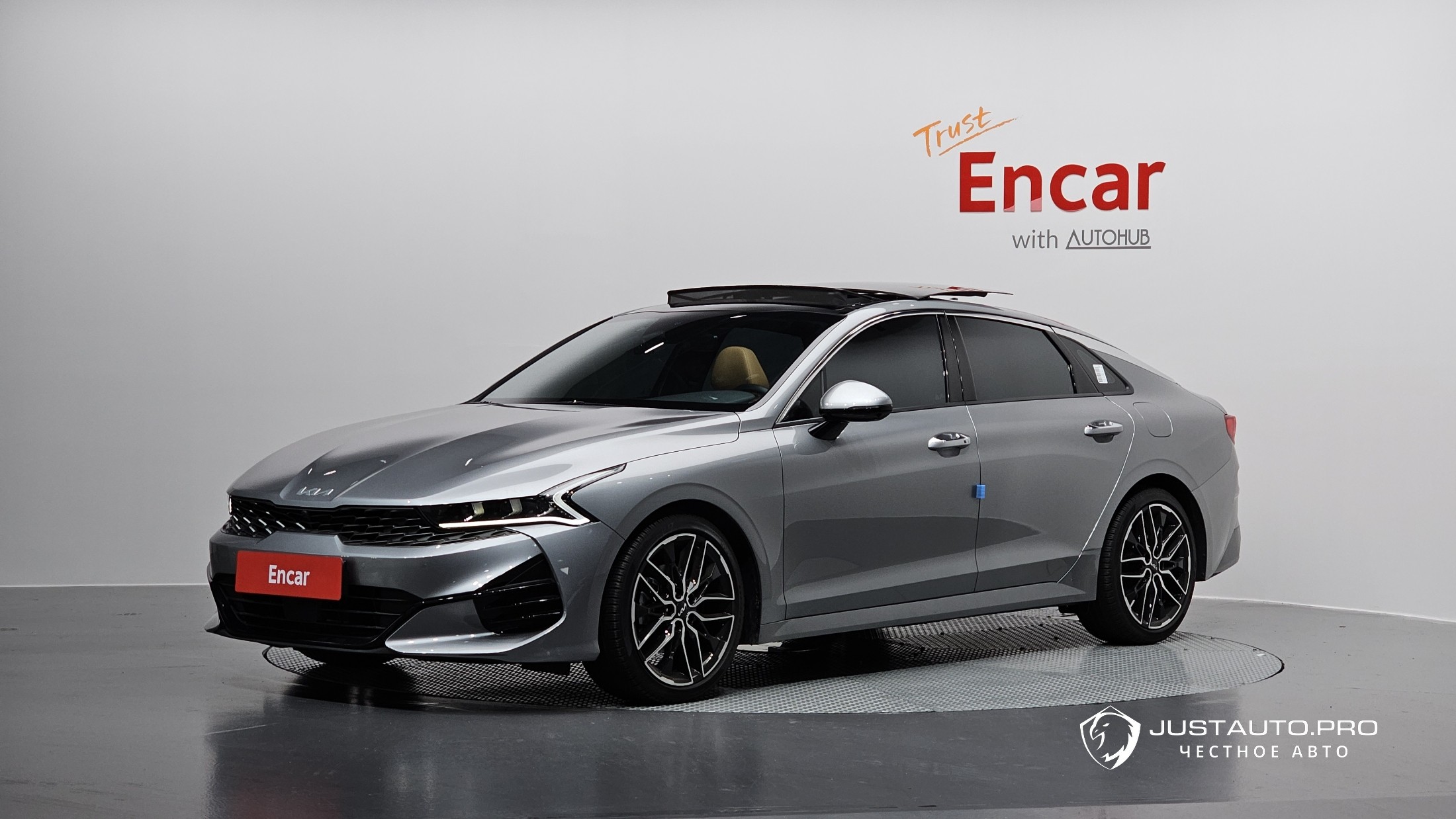 Автомобиль Kia K5