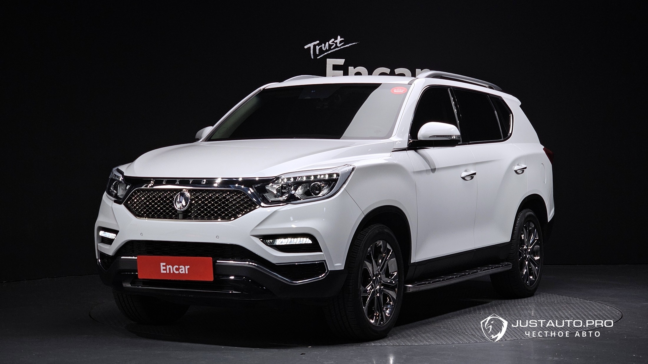 Автомобиль KG_Mobility_Ssangyong Rexton