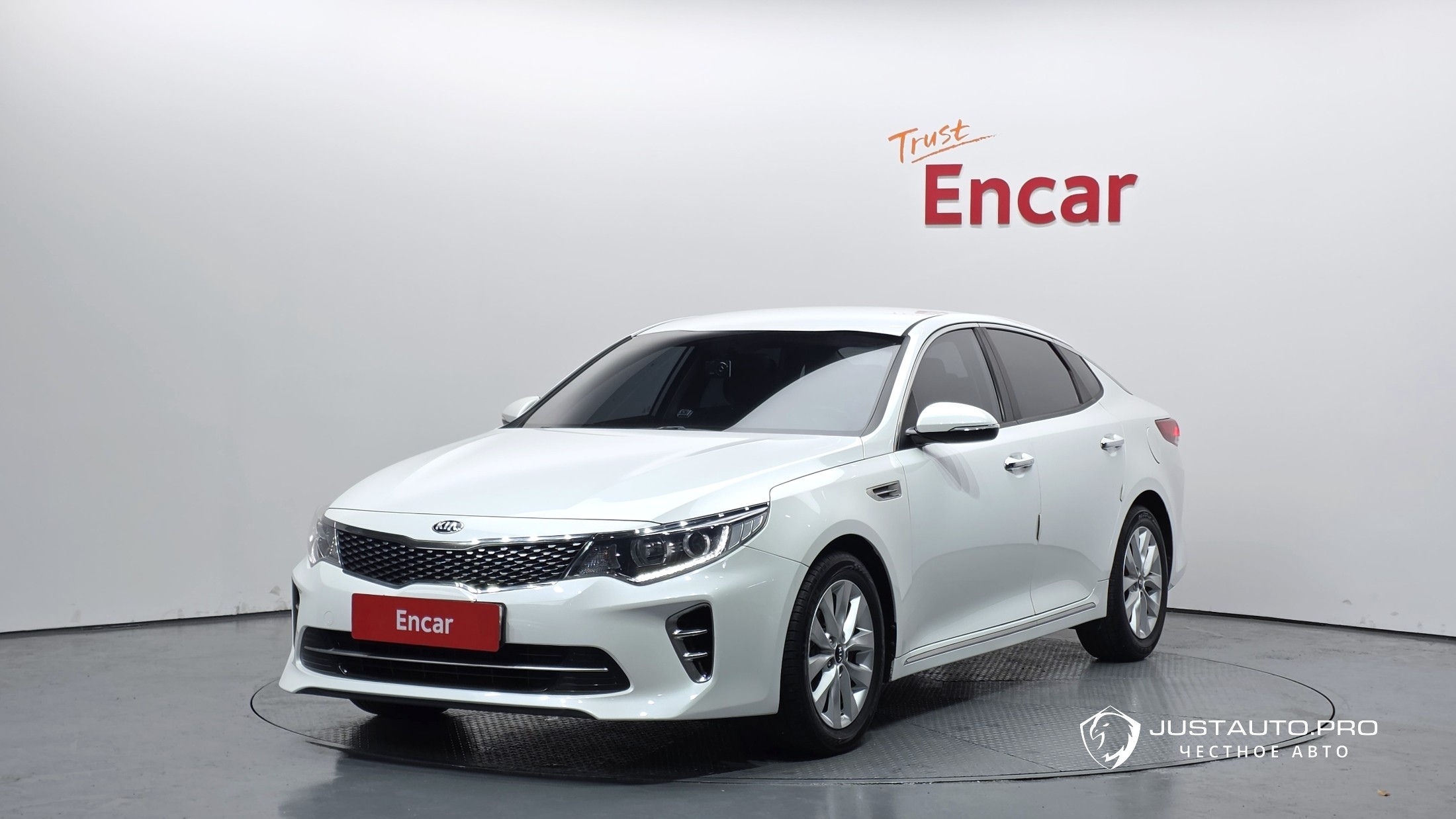 Автомобиль Kia K5