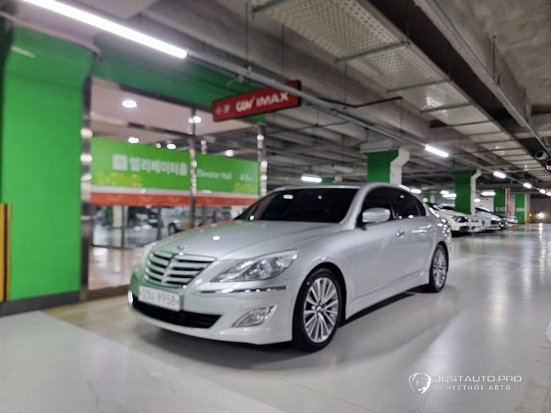 Автомобиль Hyundai Genesis