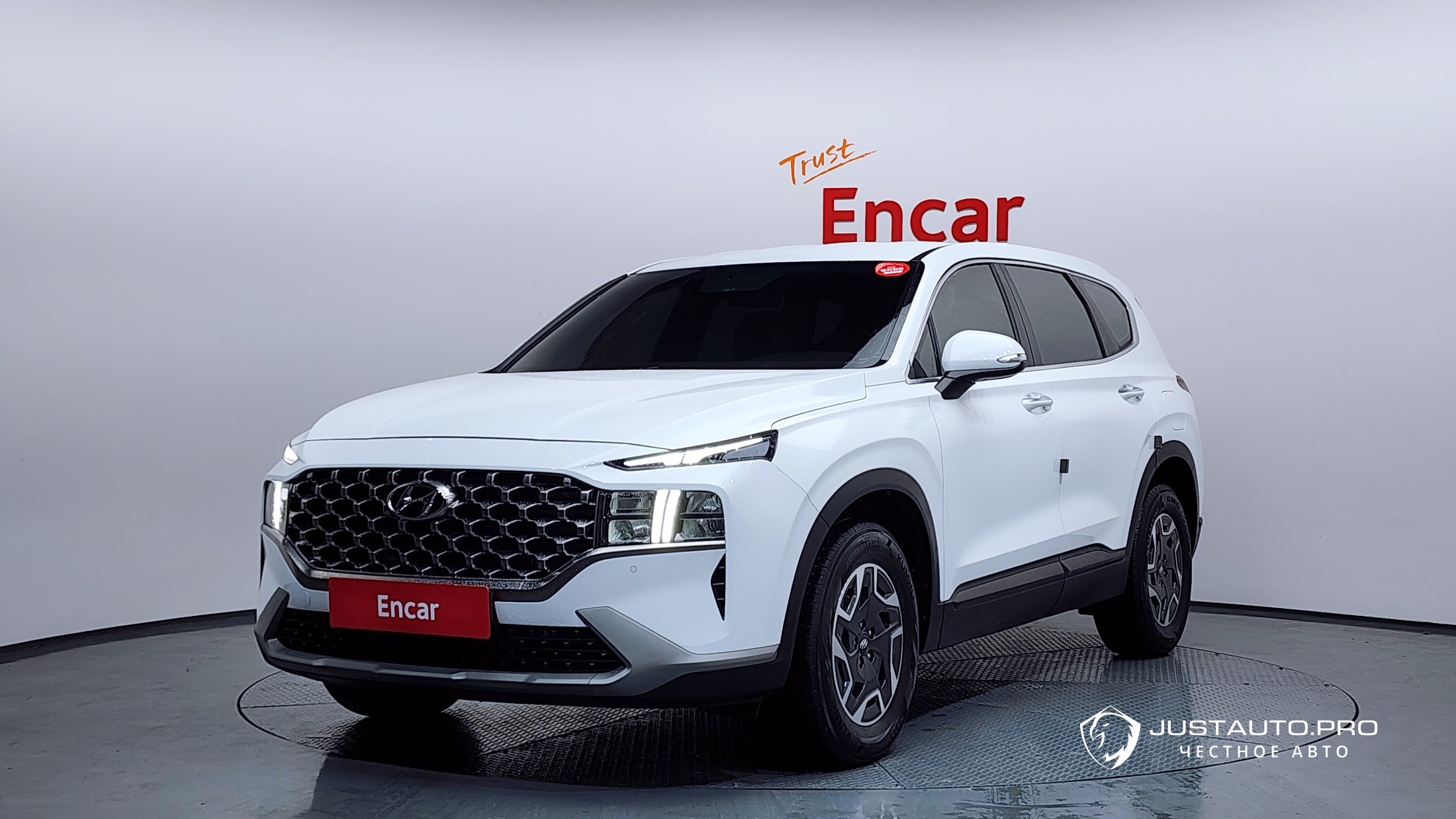 Автомобиль Hyundai Santafe