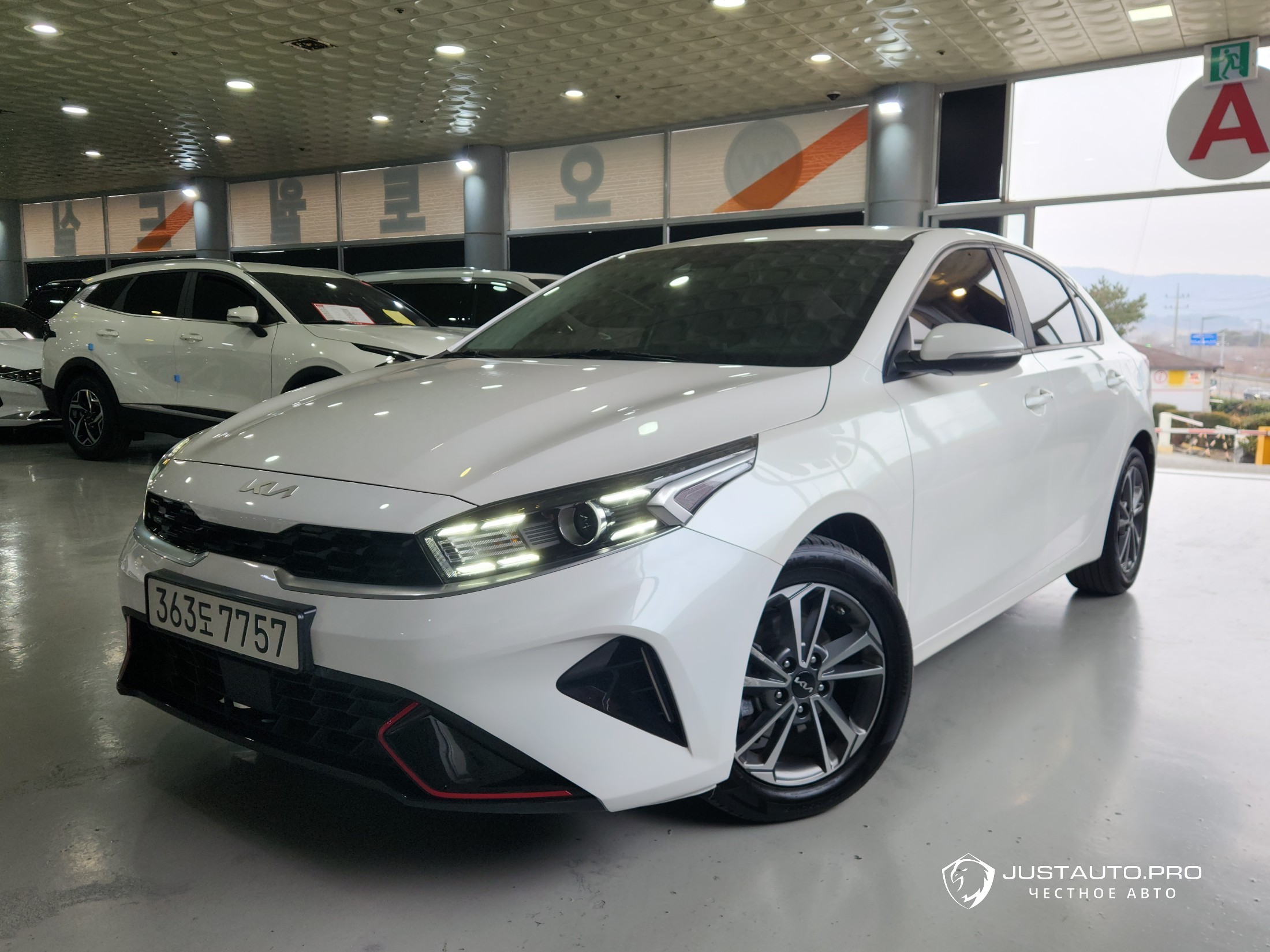 Автомобиль Kia K3