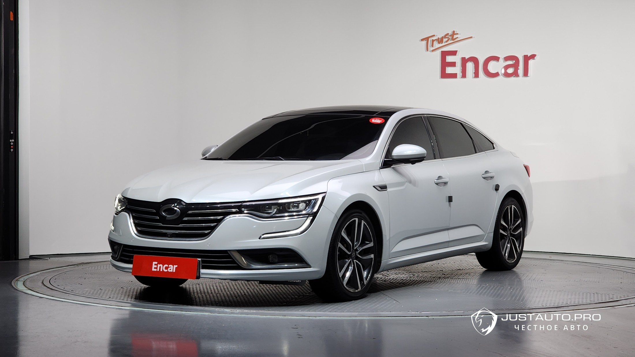 Автомобиль Renault-KoreaSamsung SM6