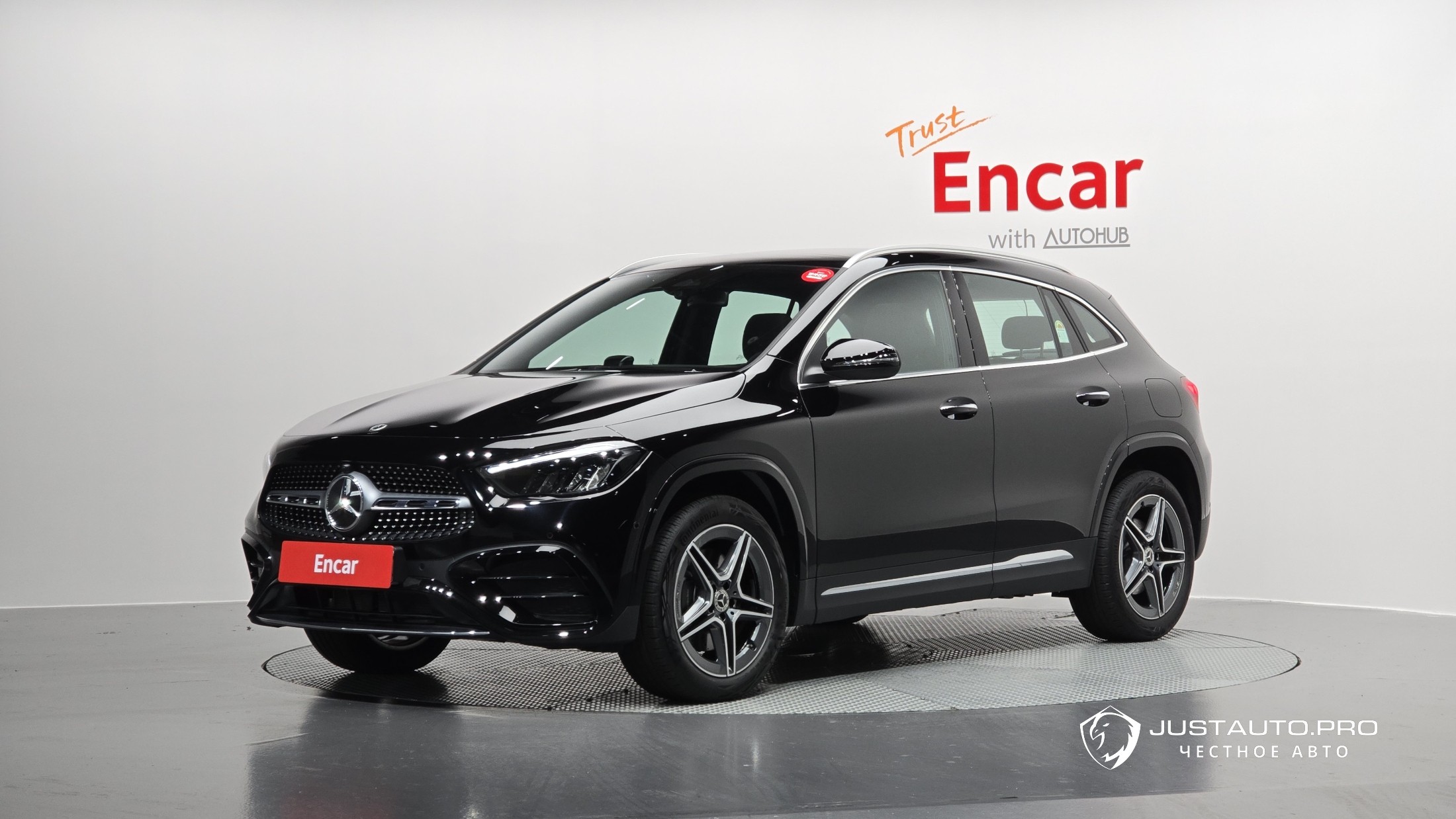 Автомобиль Mercedes-Benz GLA-Class