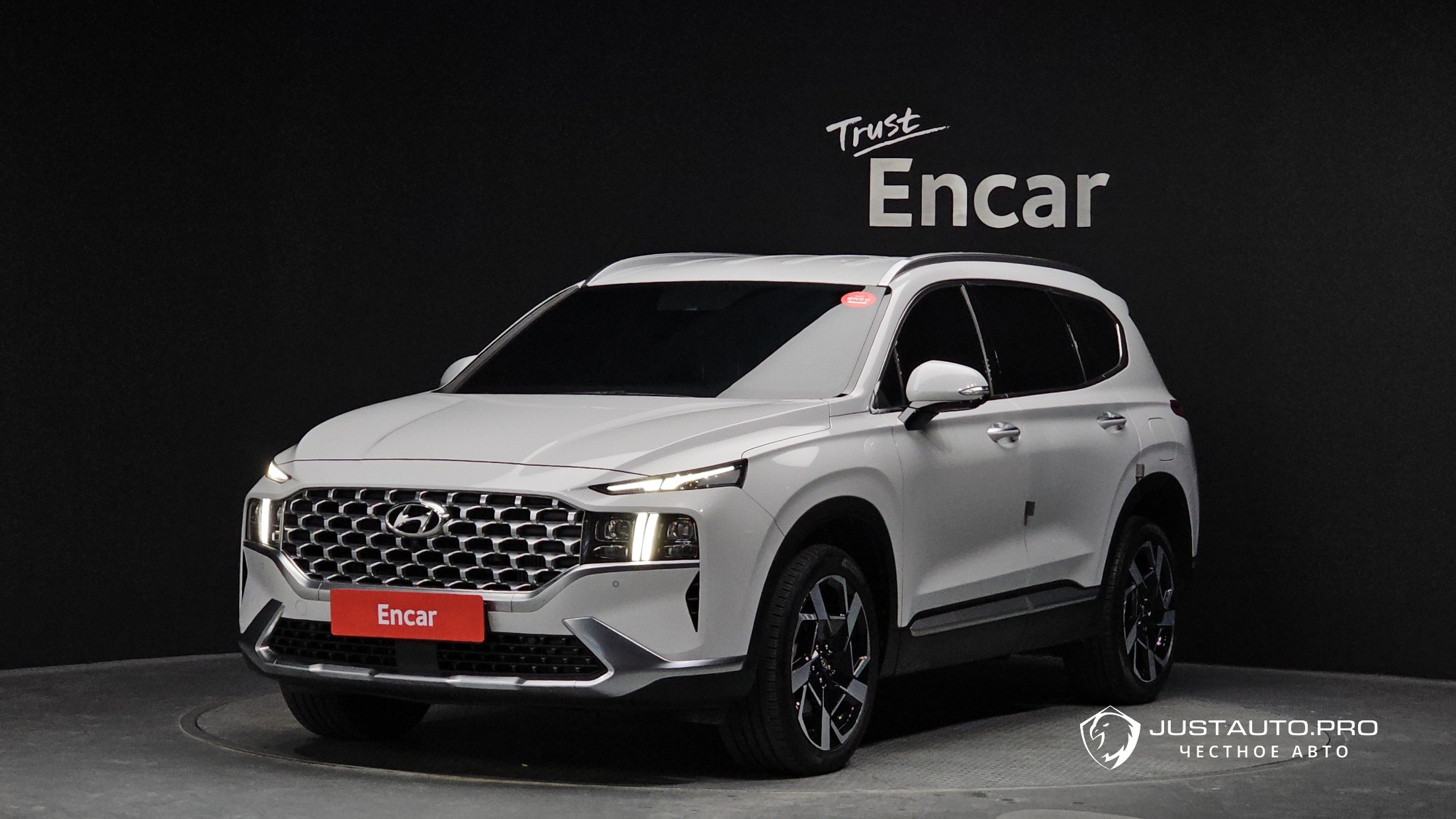 Автомобиль Hyundai Santafe