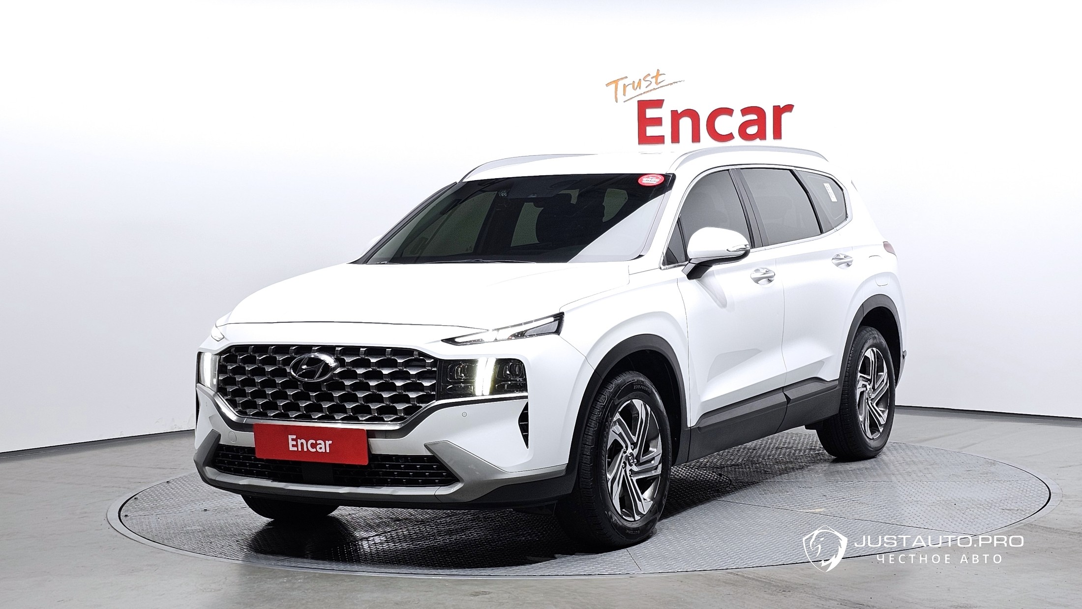 Автомобиль Hyundai Santafe