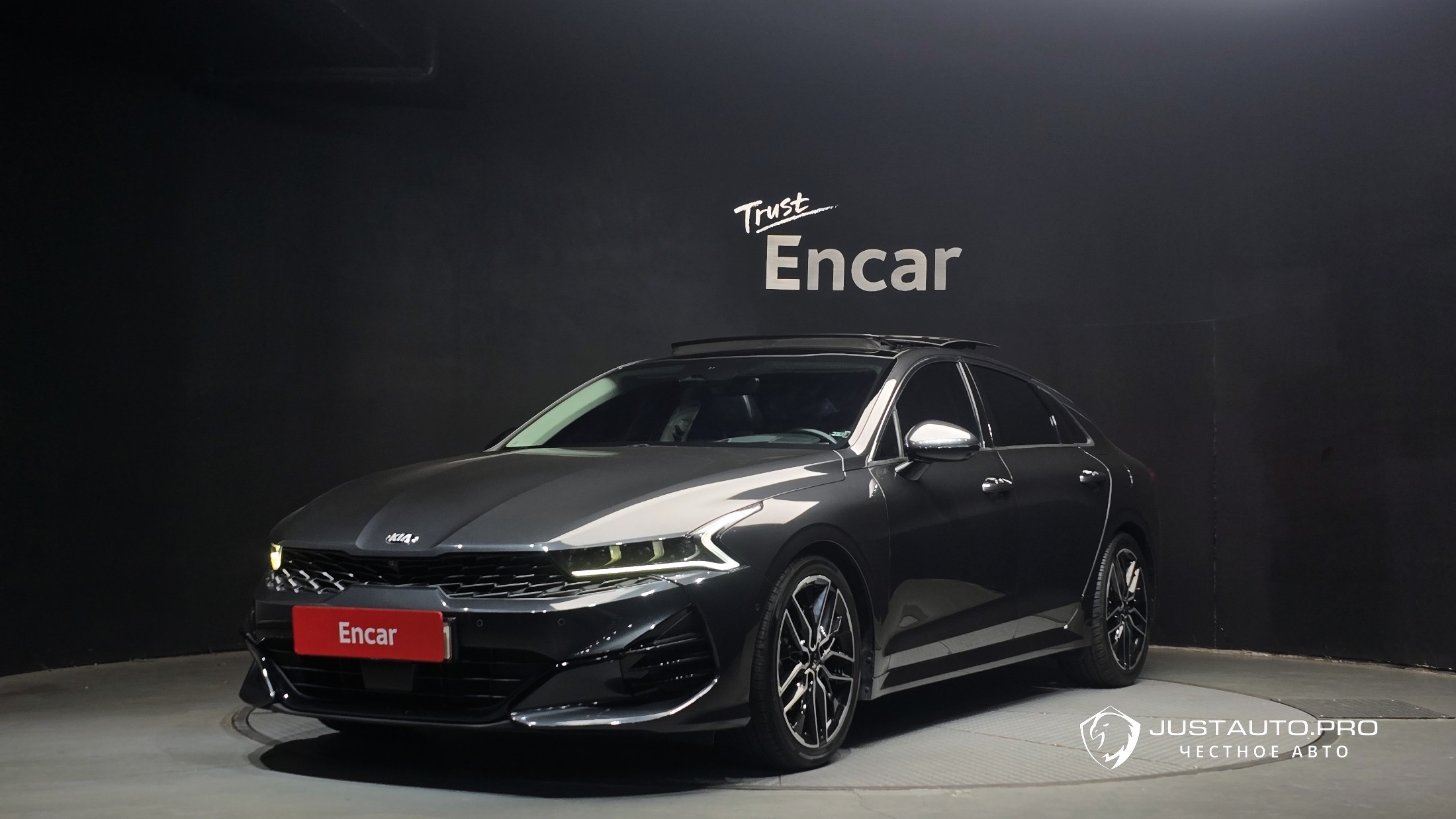 Автомобиль Kia K5