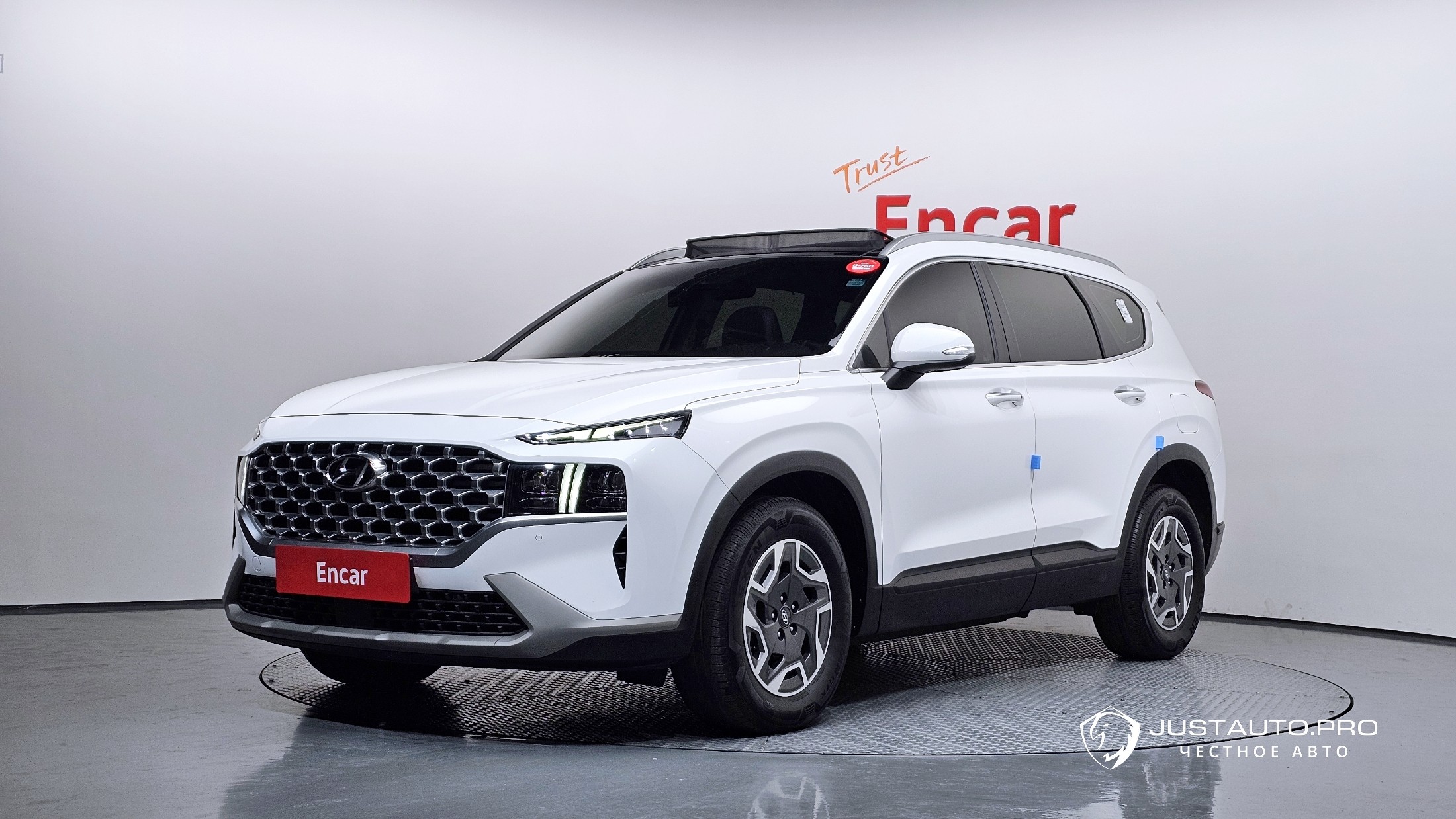 Автомобиль Hyundai Santafe