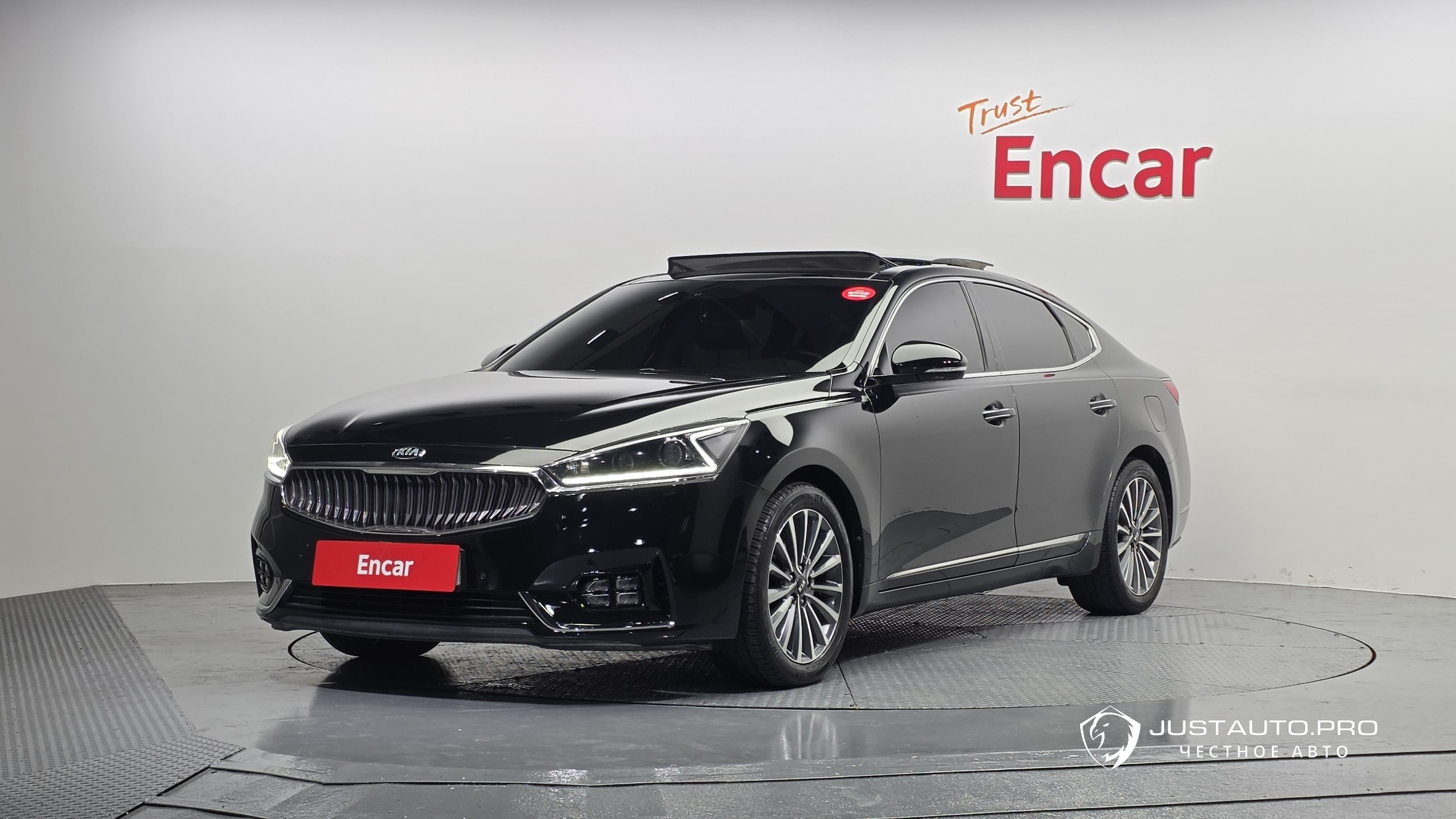 Автомобиль Kia K7