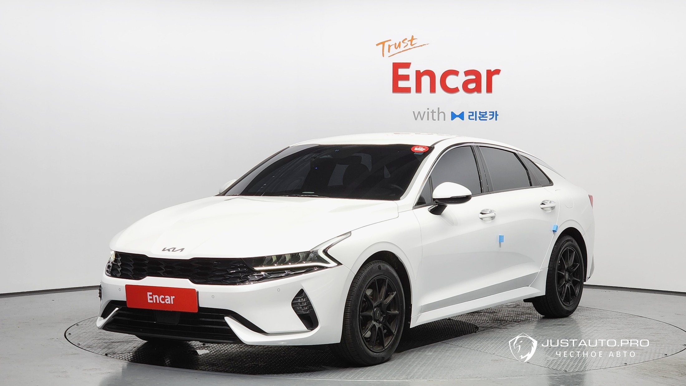 Автомобиль Kia K5