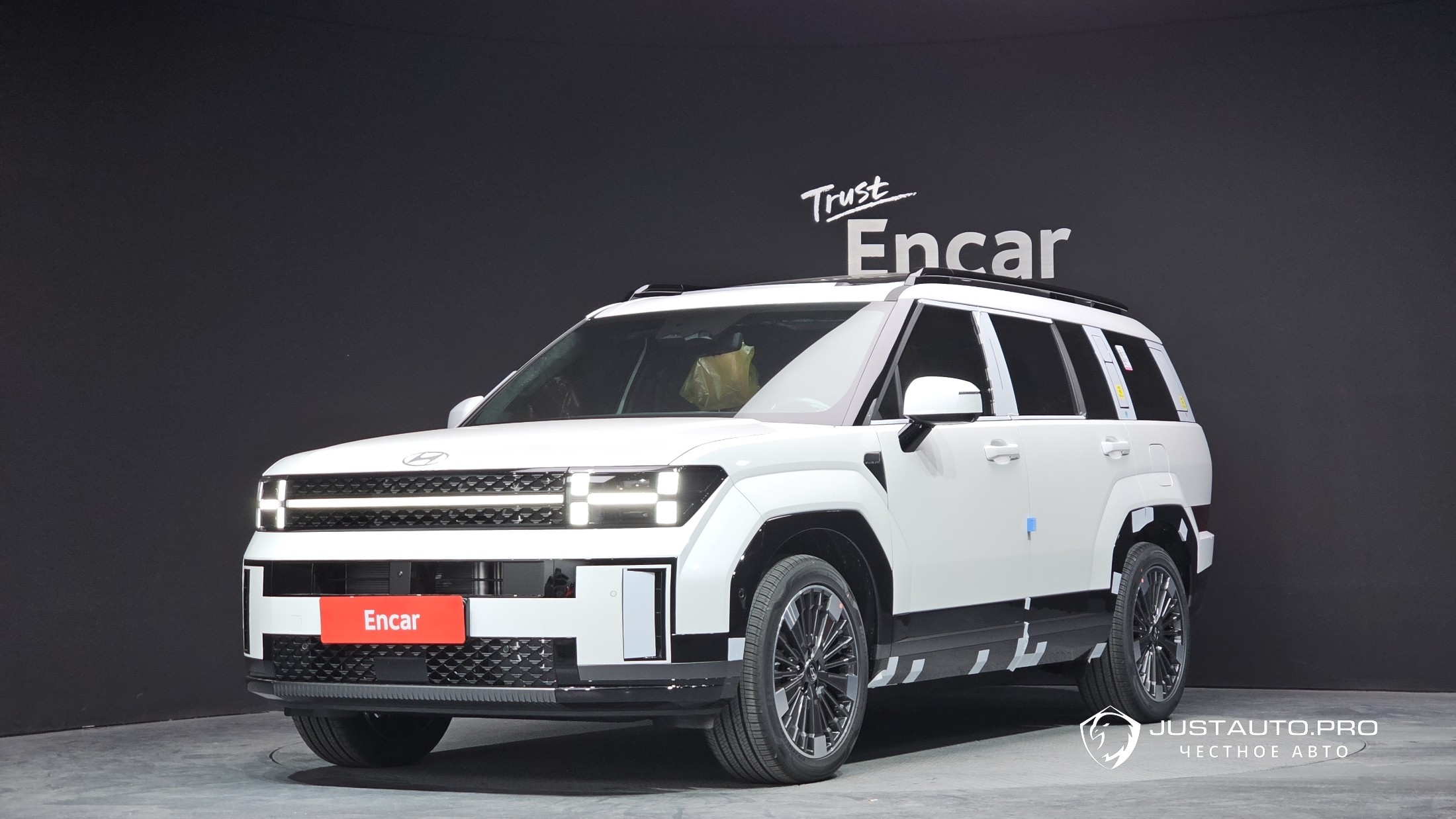 Автомобиль Hyundai Santafe